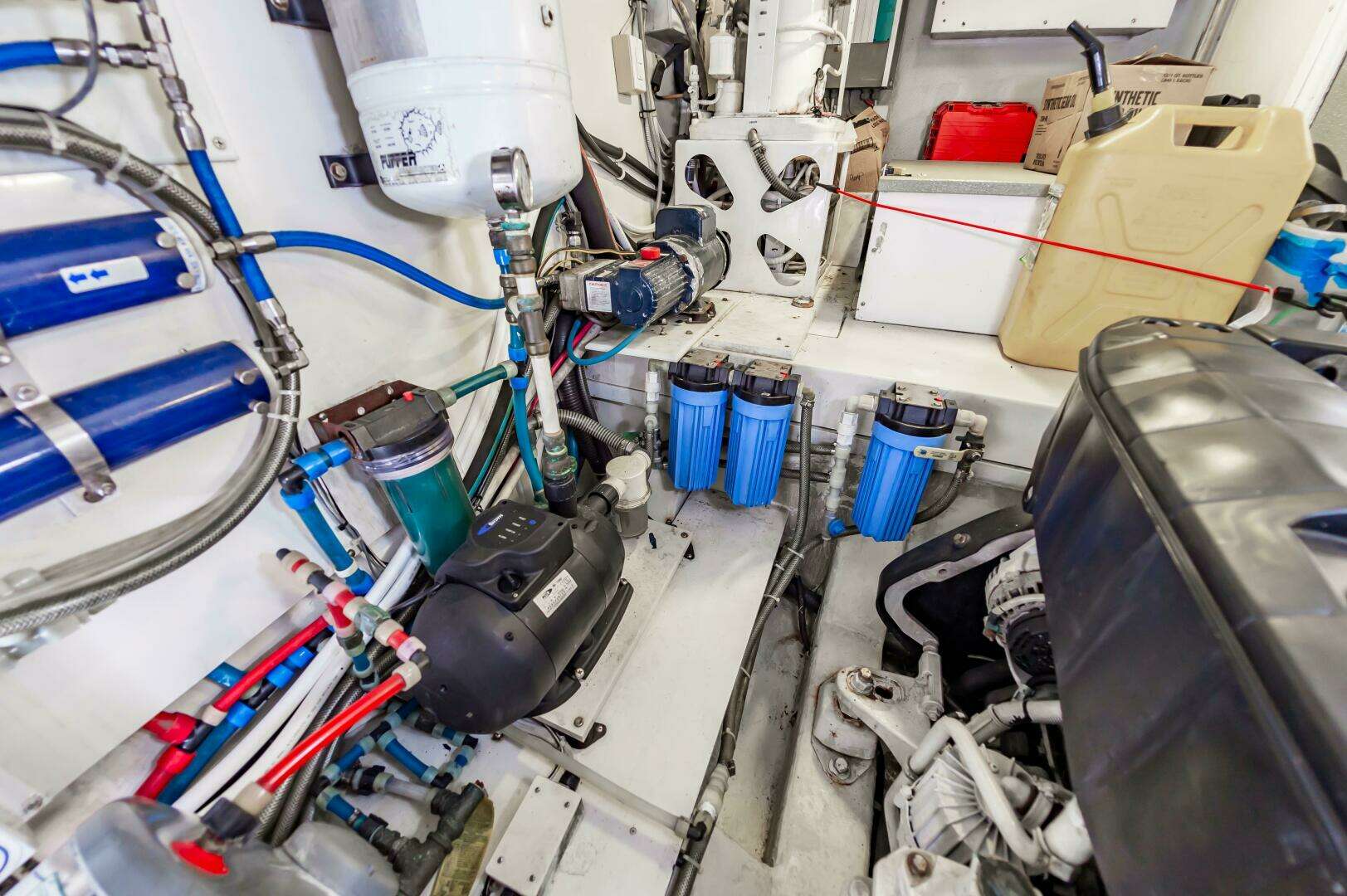 2013 Marquis 63 Sport Yacht - Image 81