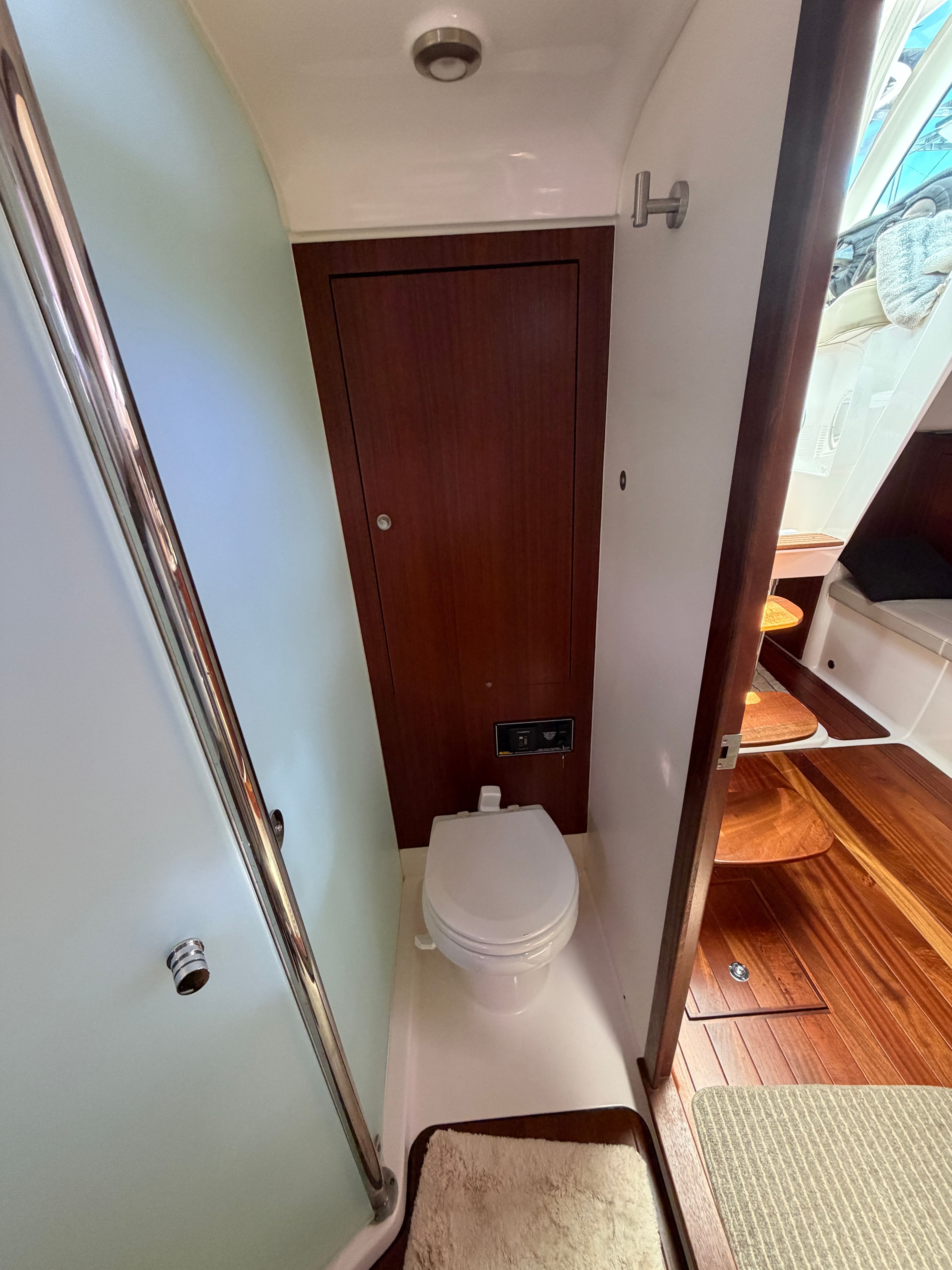 2017 Pursuit OS 385 Offshore - 43