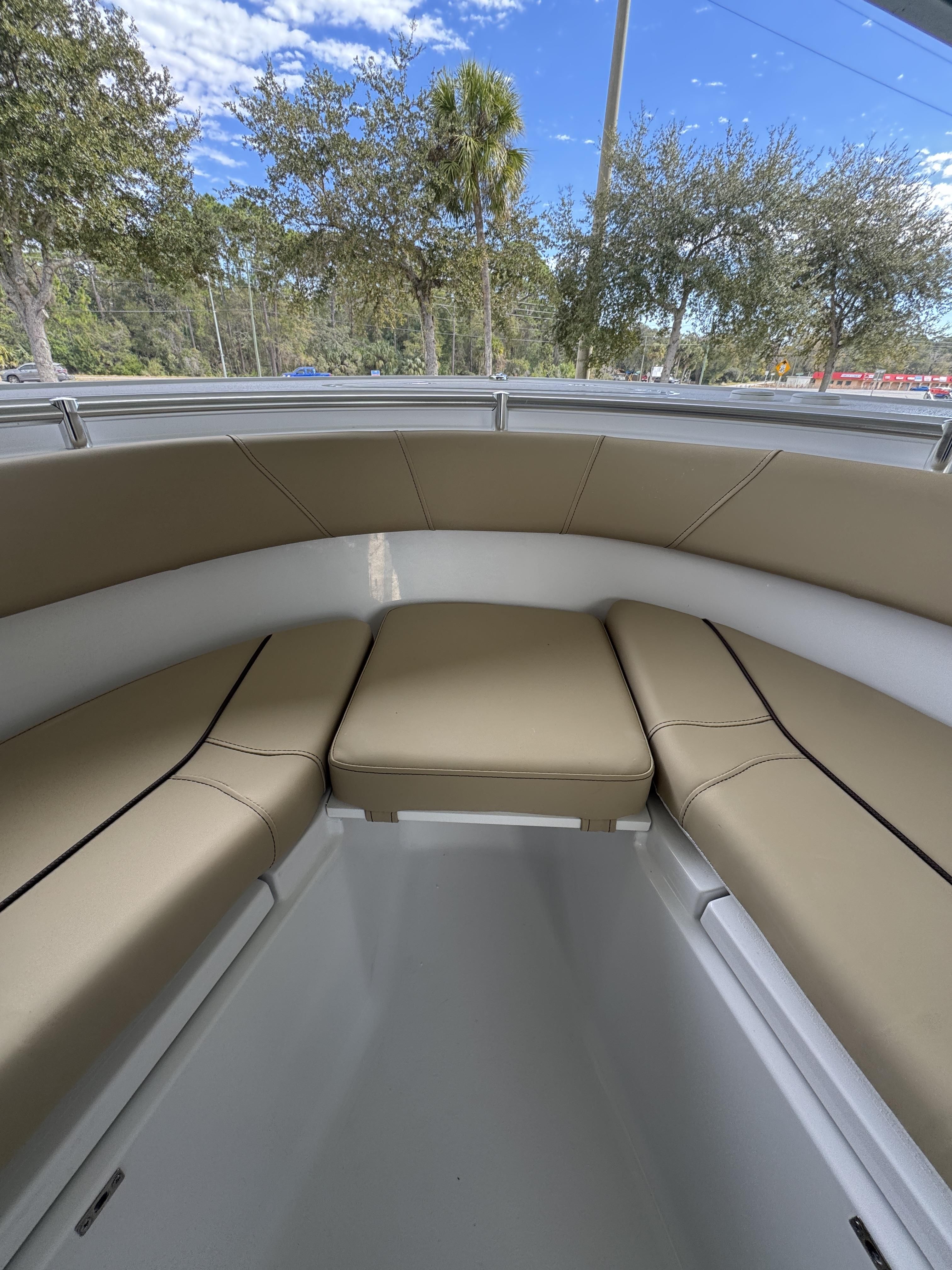 2026 Sportsman Open 252 Center Console - 8