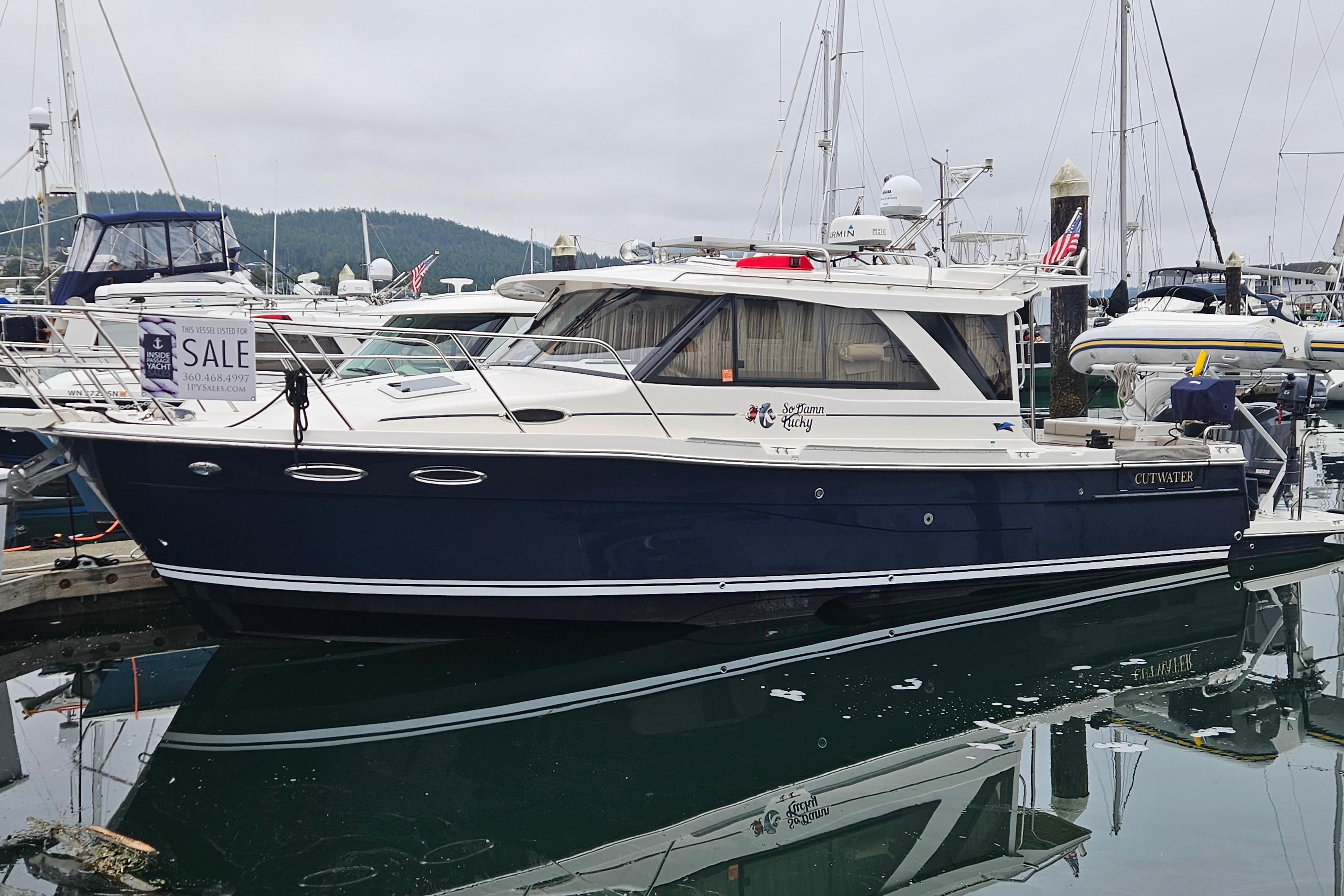 2020 Cutwater C-32 Coupe