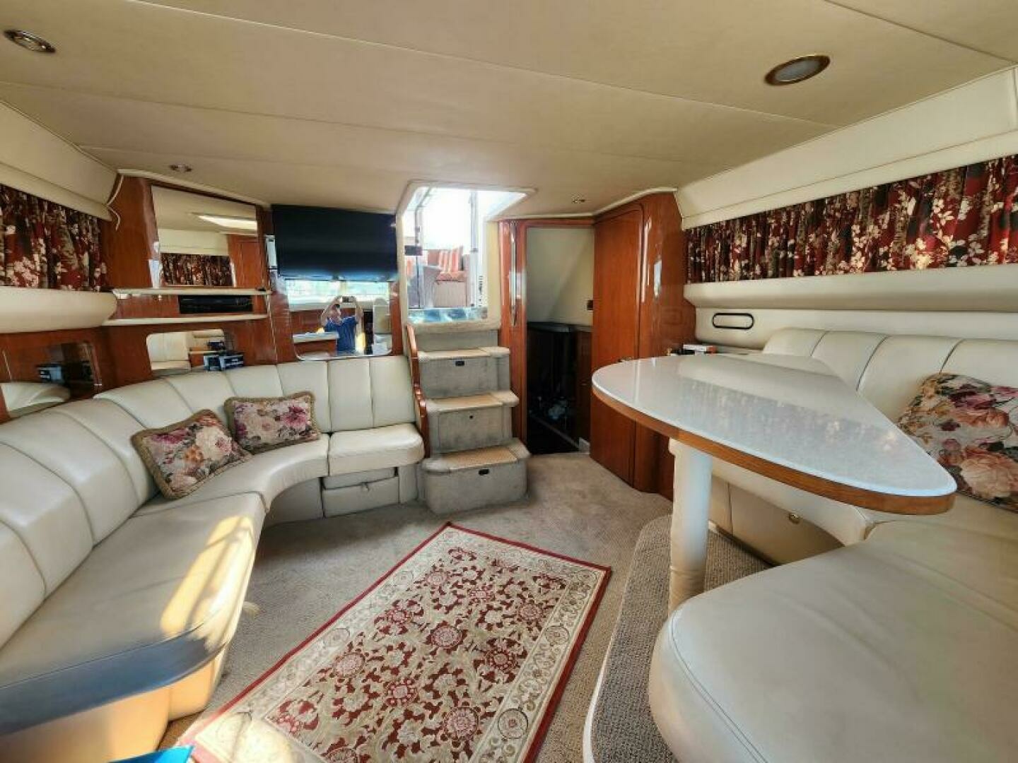 1999 Sea Ray 420 Aft Cabin - Image 7