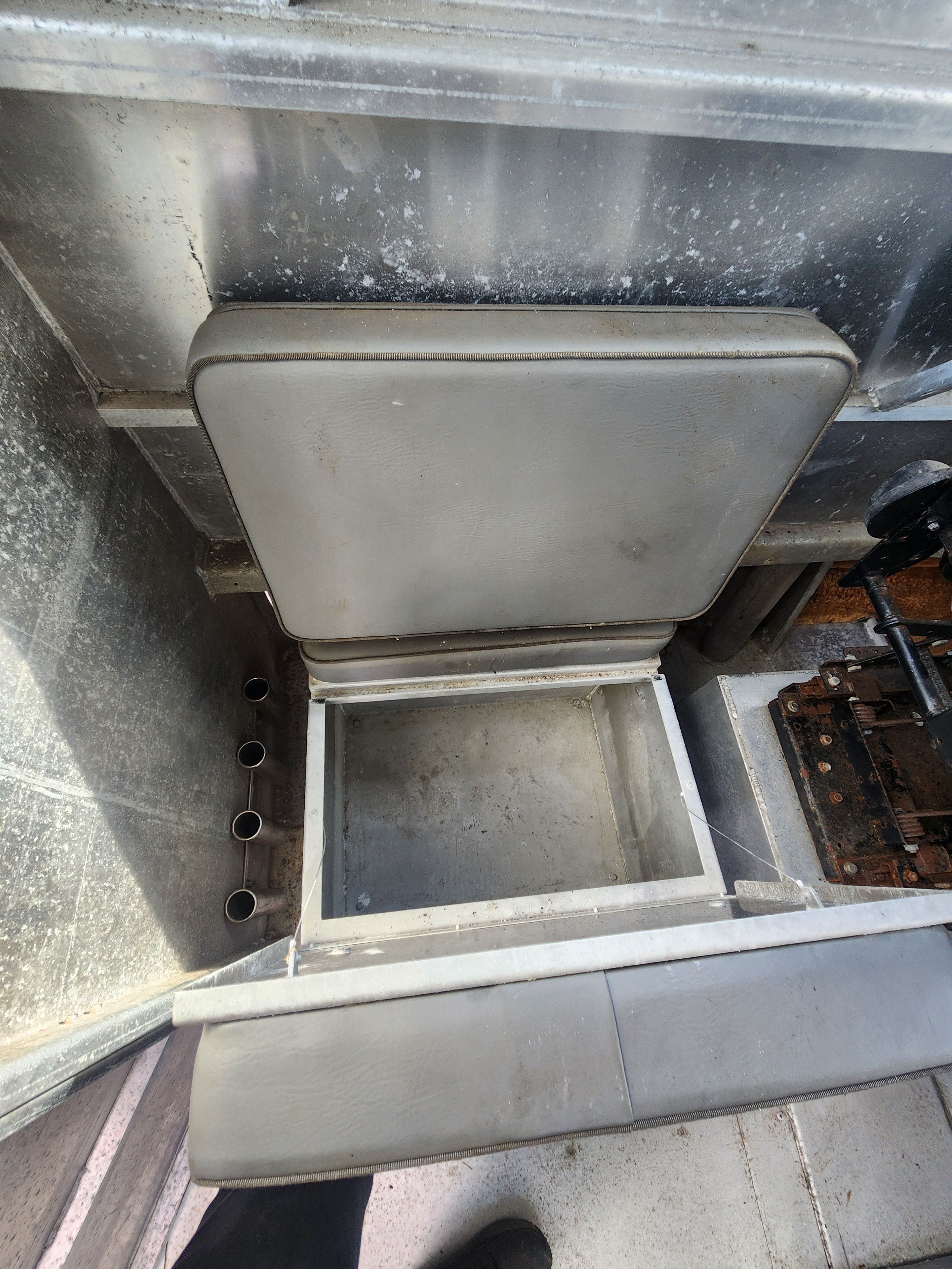 1973 Aluminum Cruiser Fisher boat - 12