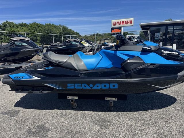 2018 Sea-Doo RXT® 230 IBR & Sound System