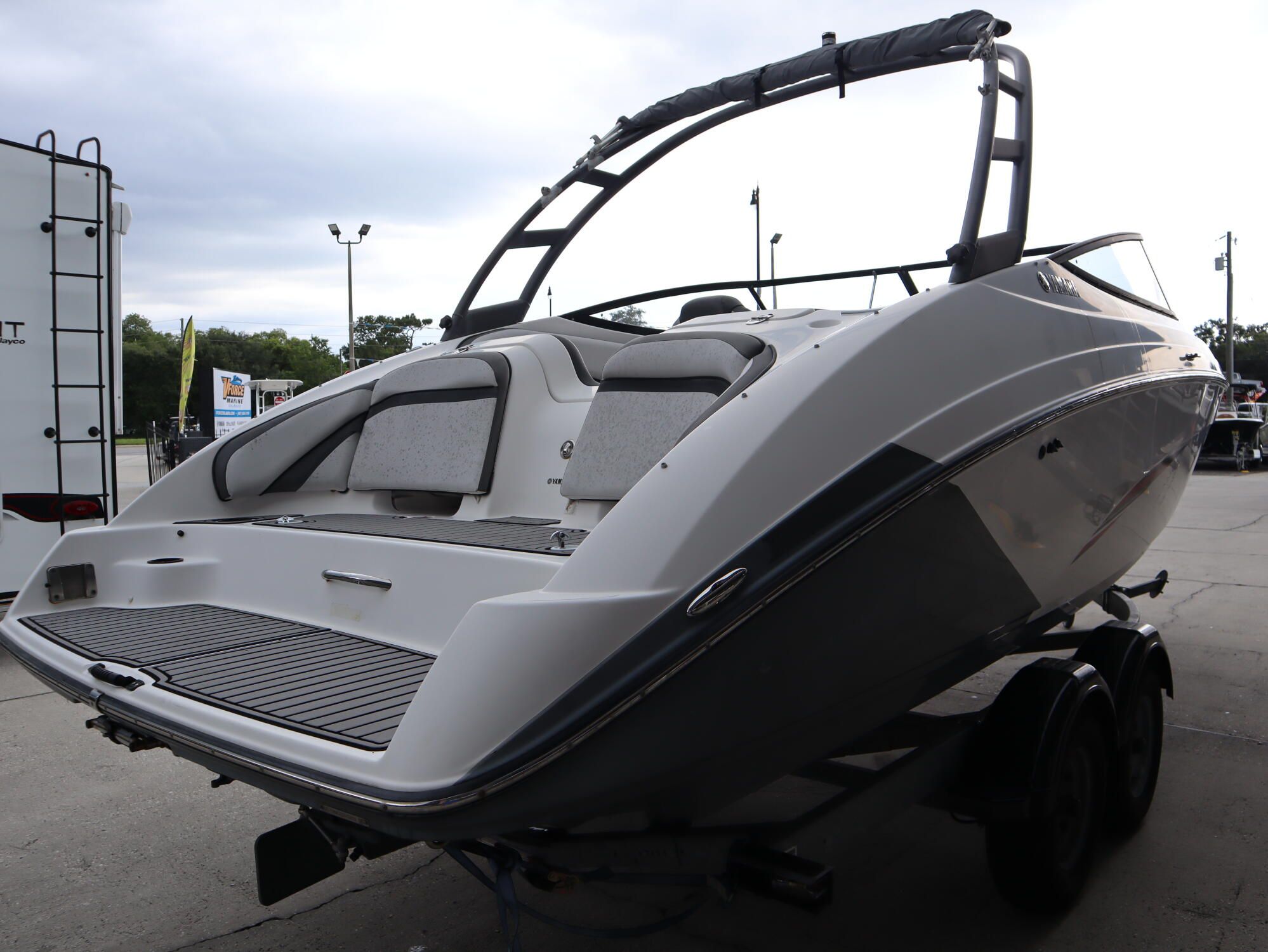 2019 Yamaha Boats AR240 - 4
