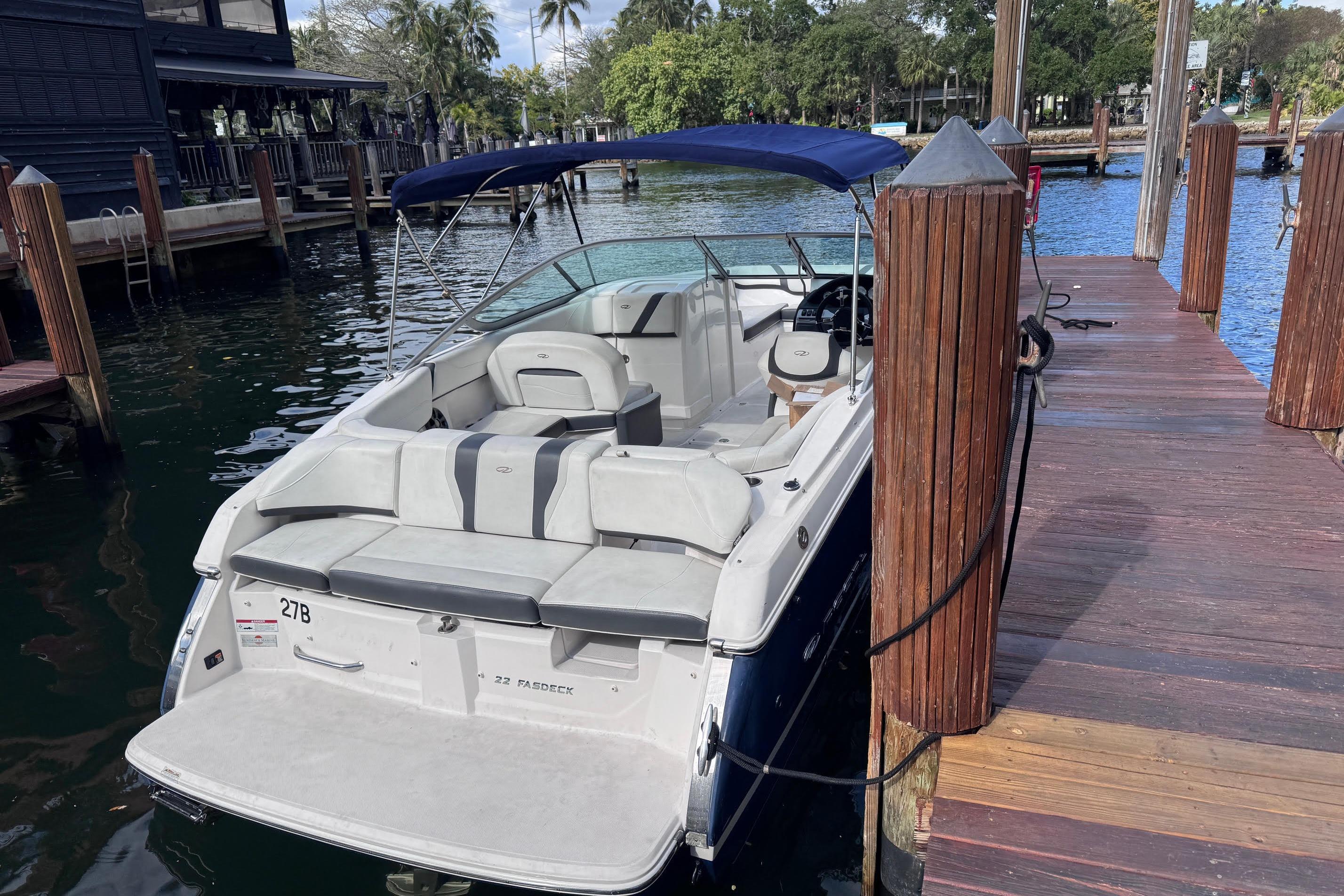 2017 Regal 22 FasDeck