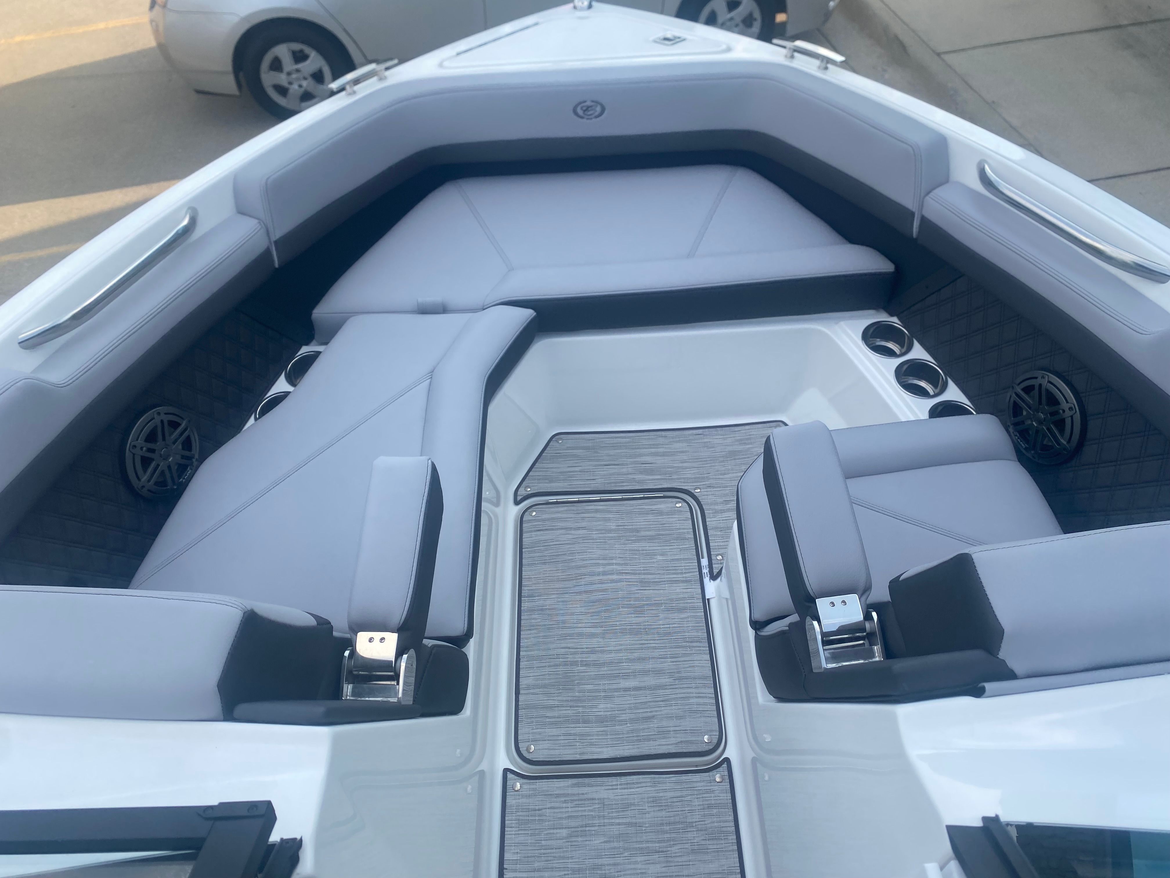 2026 COBALT R6 - Image 9