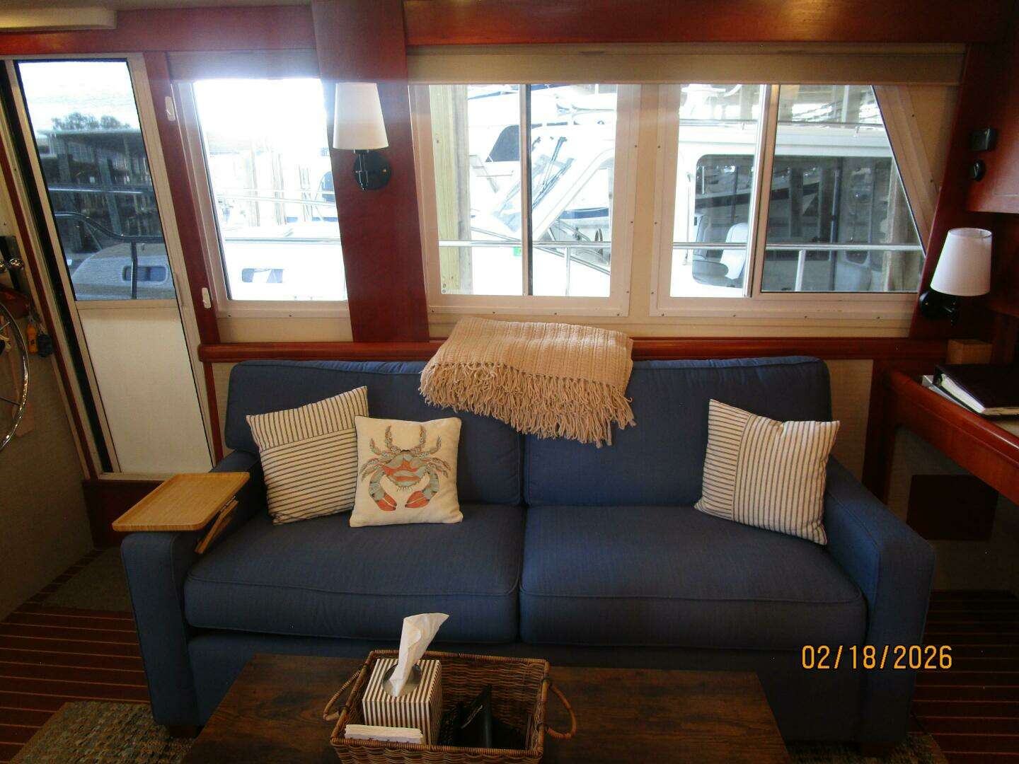 2004 Mainship 430 - Image 45