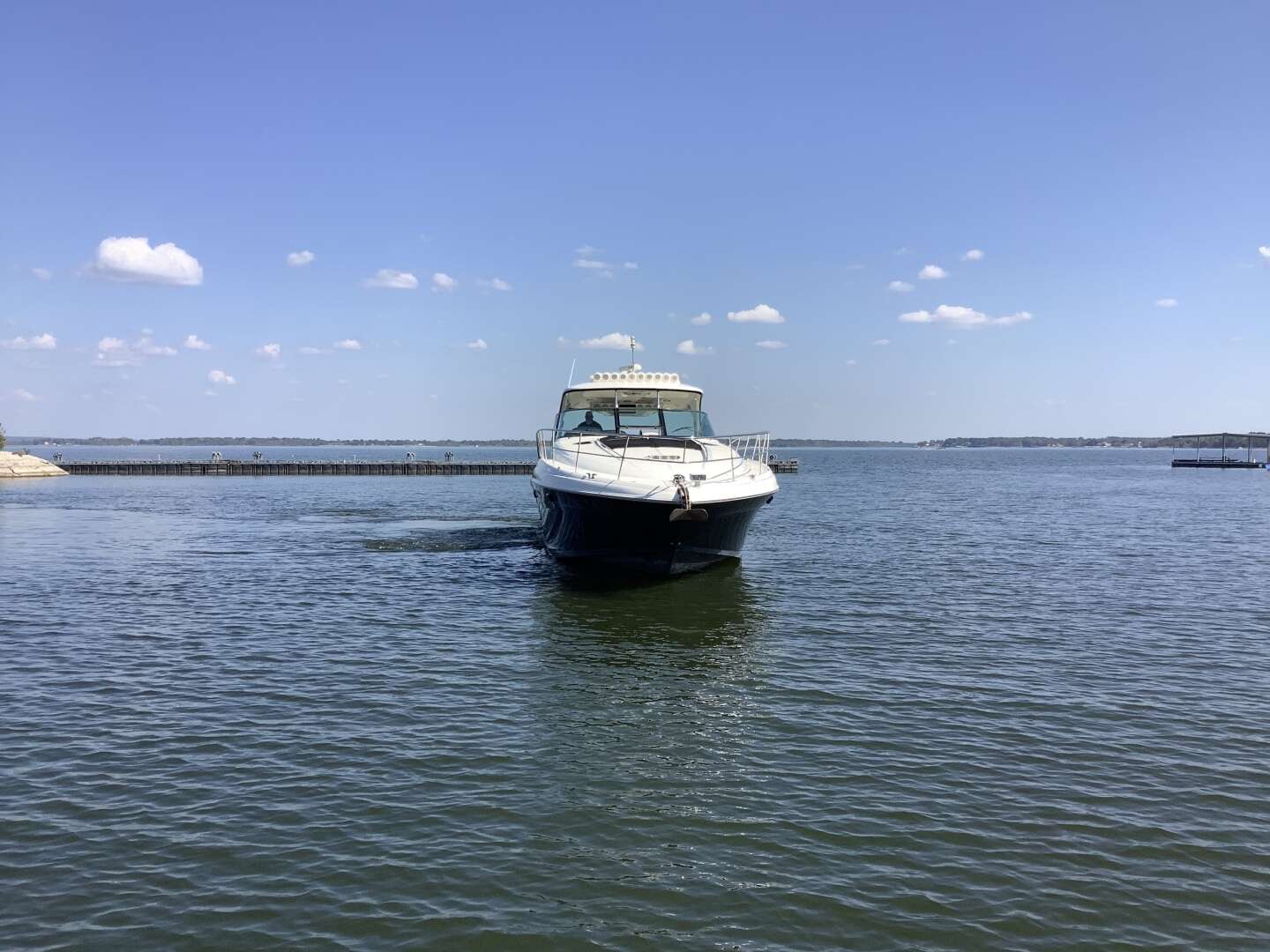 2007 Sea Ray 52 SUNDANCER - Image 3