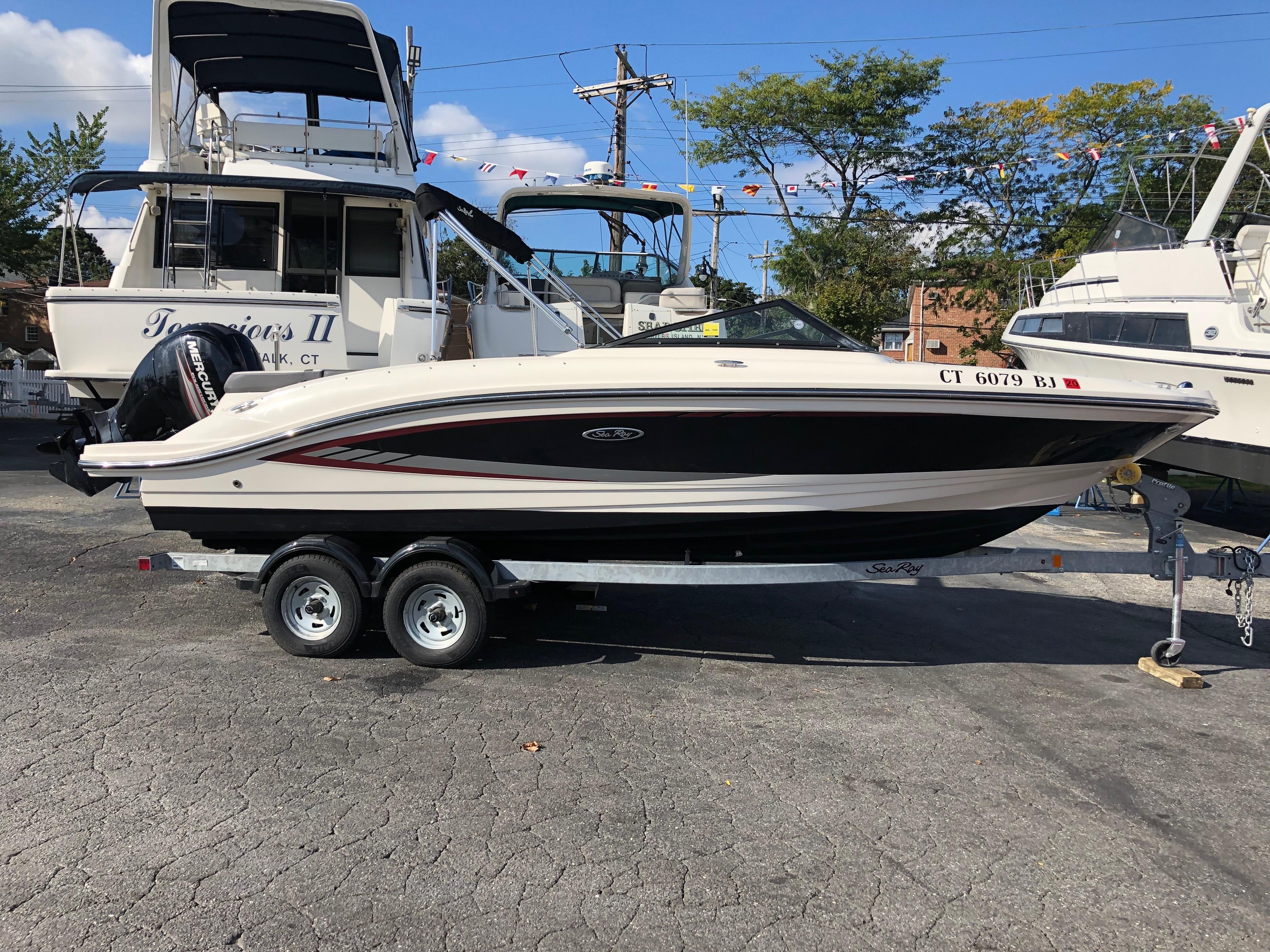 2017 Sea Ray 21 SPX