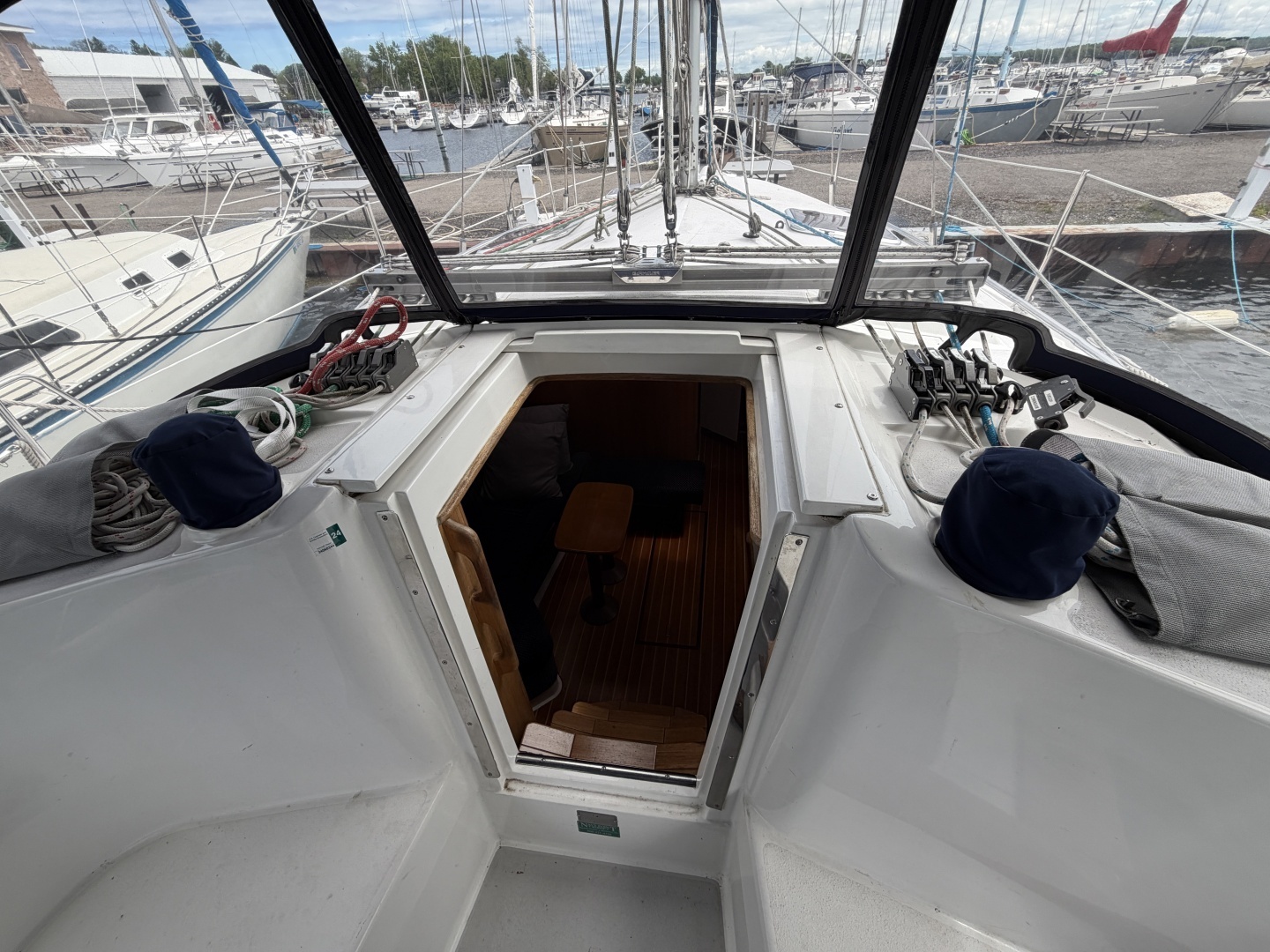 2004 Catalina Catalina 350 - Image 34
