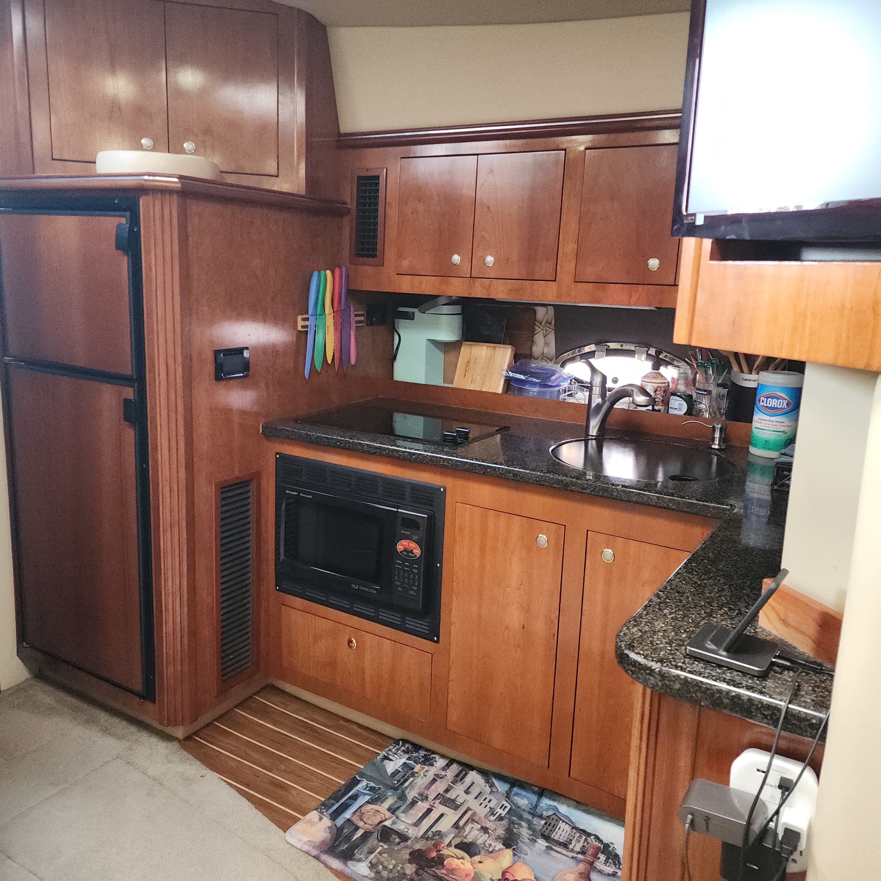 2005 Cruisers Yachts 440 Express - 23
