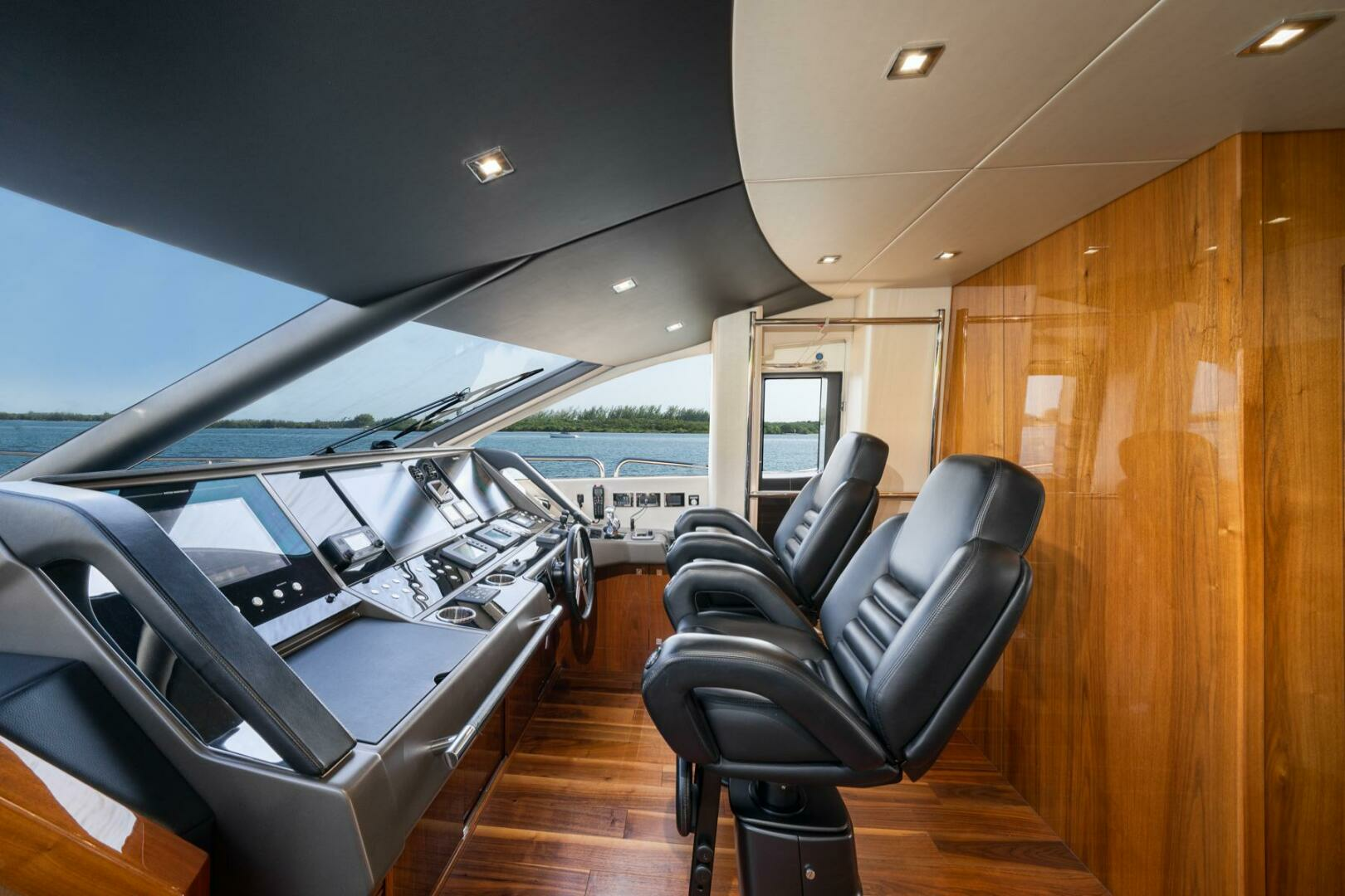 2015 Sunseeker 28 METER - Image 35