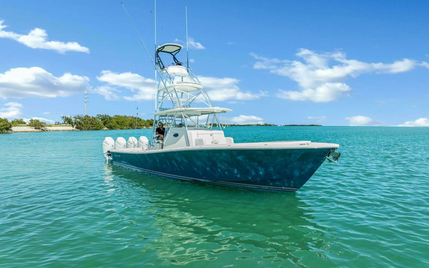 2018 Regulator 41 Center Console - Image 10