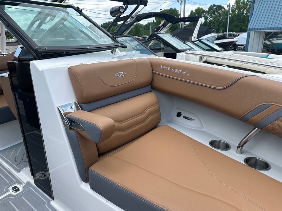 2025 Regal LS4 Surf Ultimate - 15