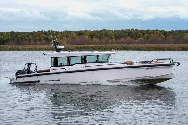 2022 Axopar 37 XC CROSS CABIN