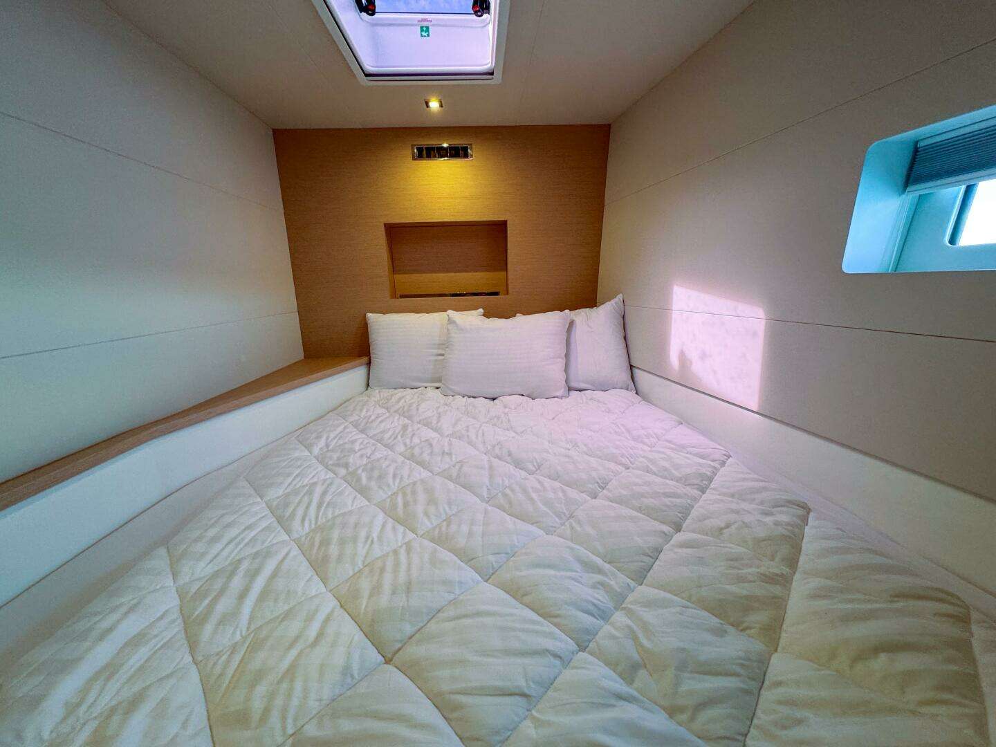 2021 Fountaine Pajot MY44 - Image 48