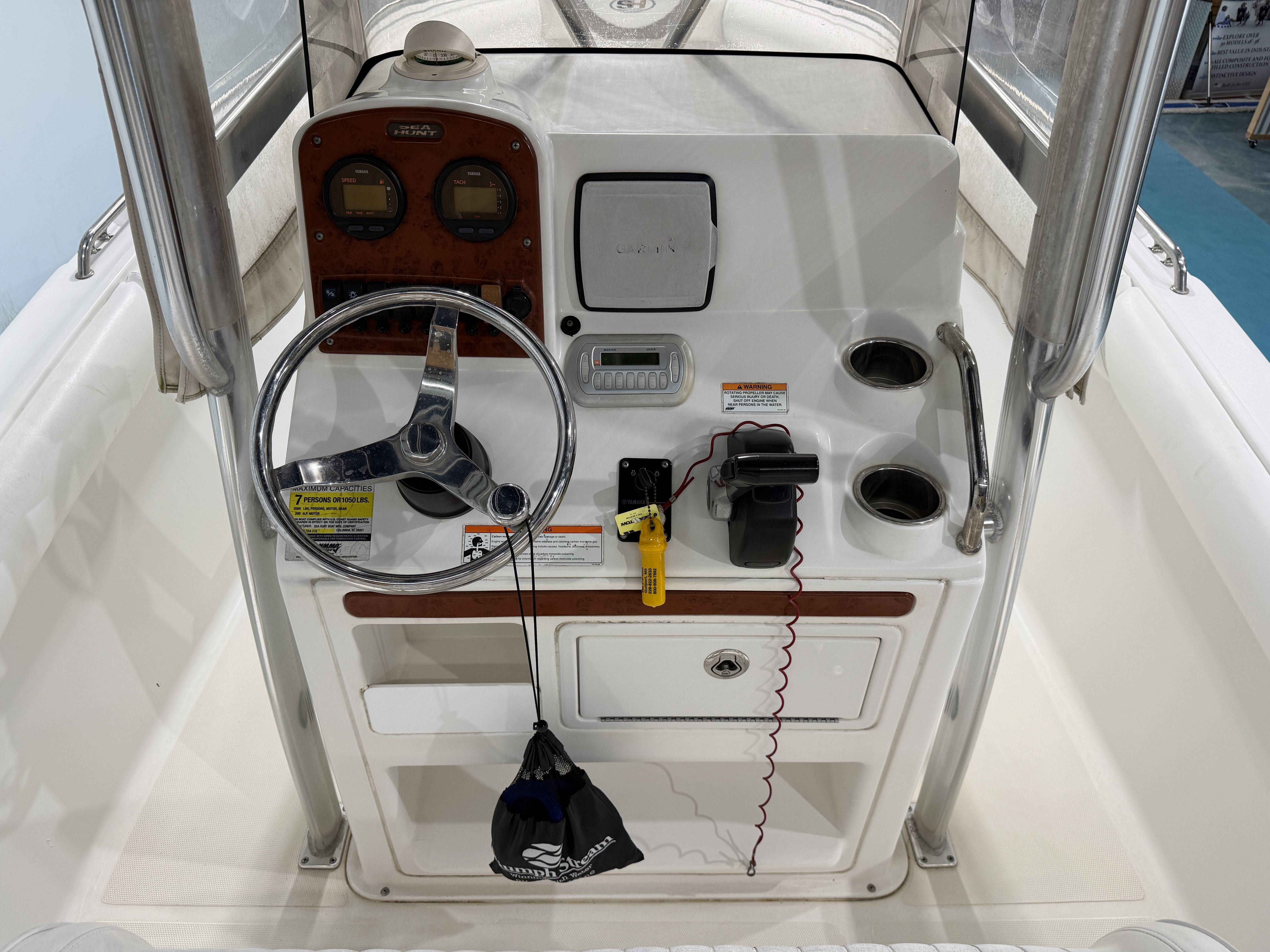 2010 Sea Hunt ULTRA 21 - 13
