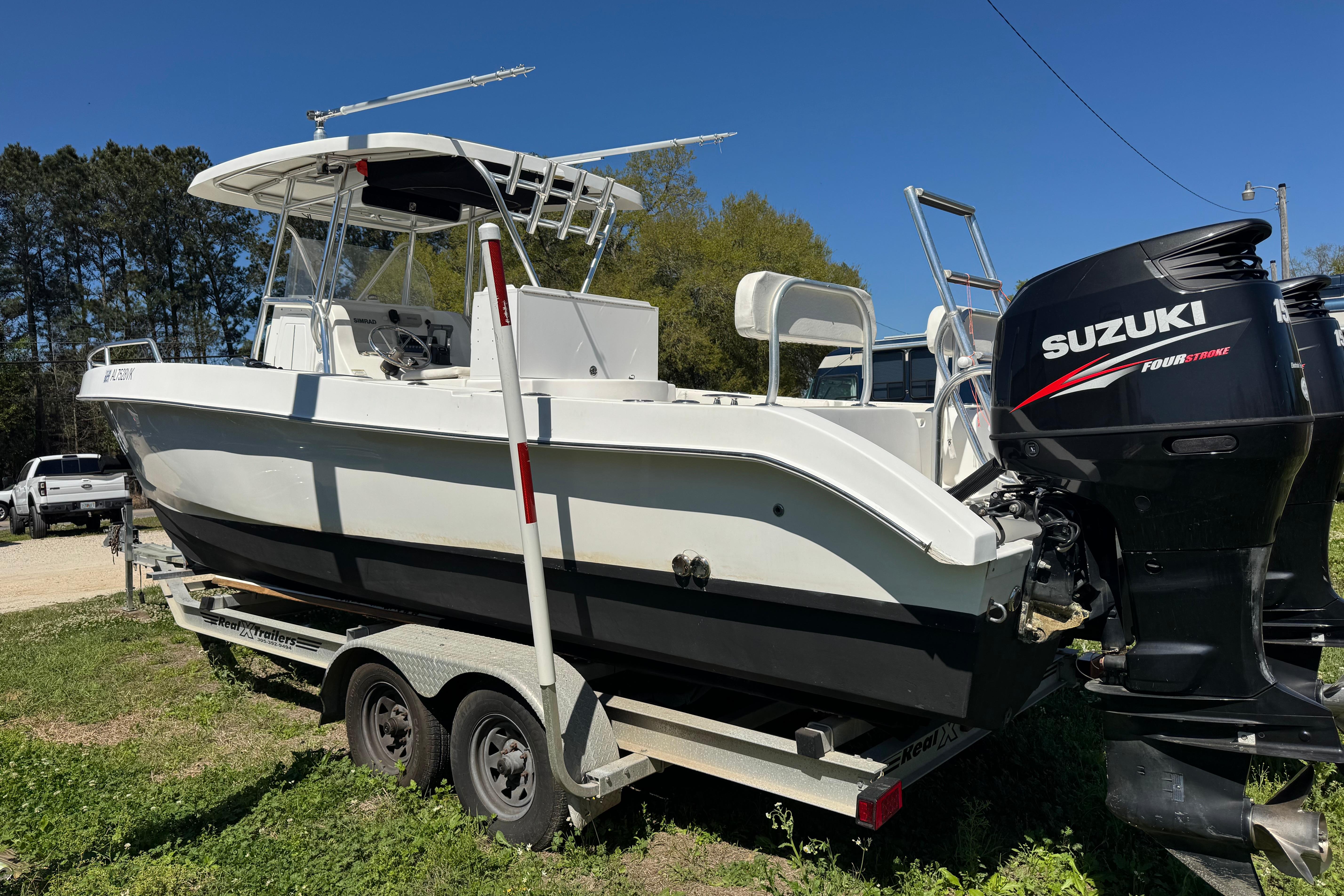 2016 Twin Vee 26 Center Console
