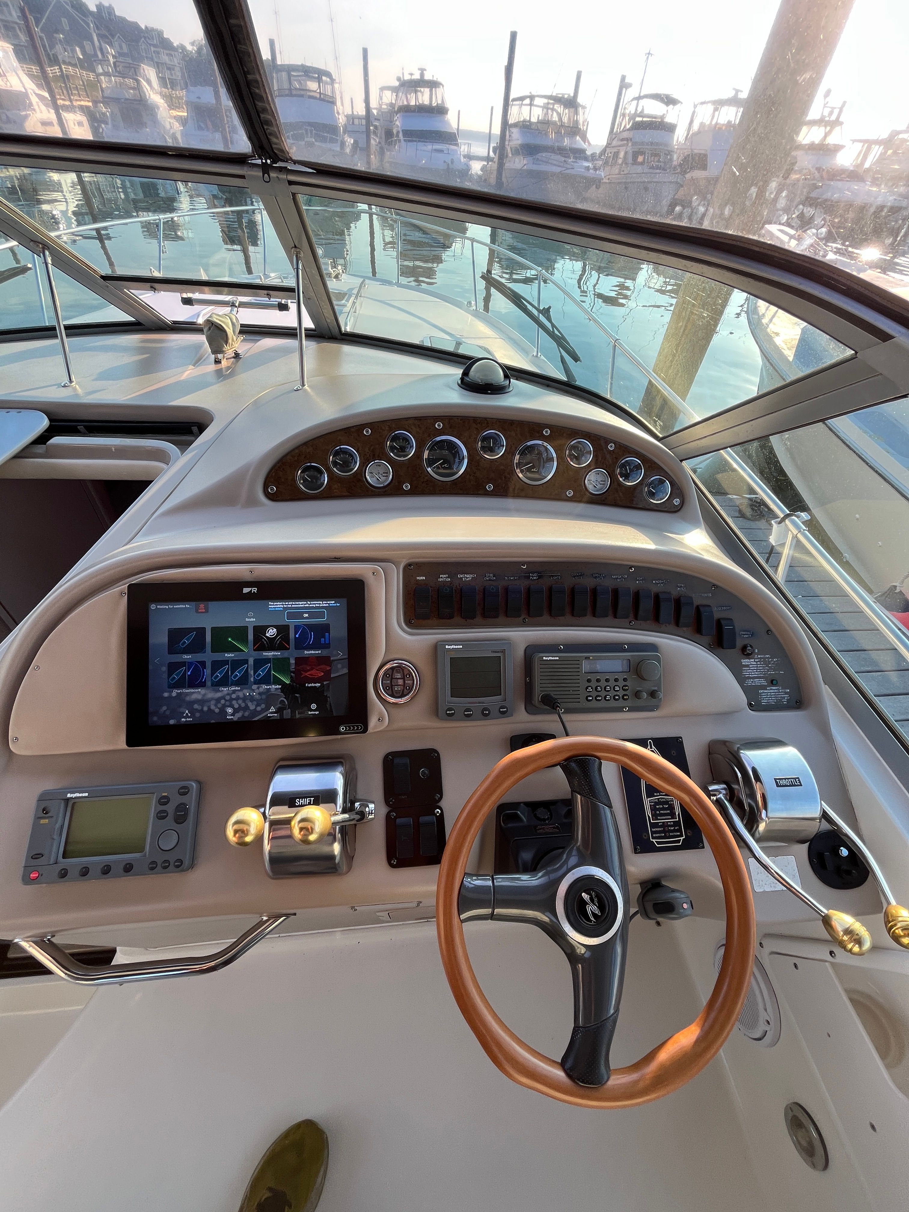 2000 Sea Ray Sundancer 310 - 11