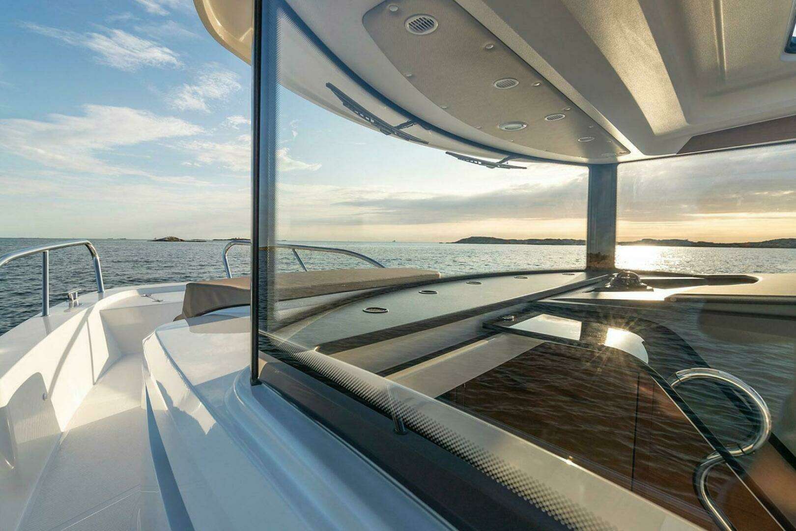 2025 Nimbus Commuter 9 - Image 8