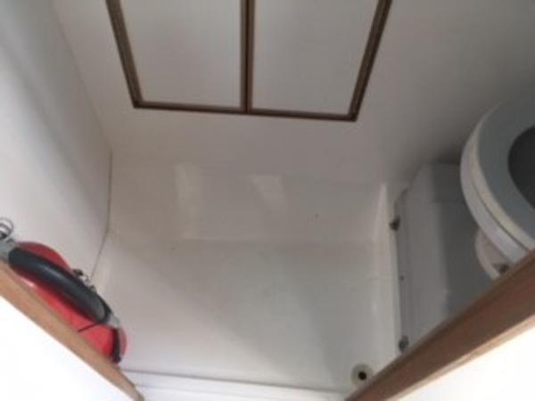 1993 Regulator 26 Express Cruiser - 14