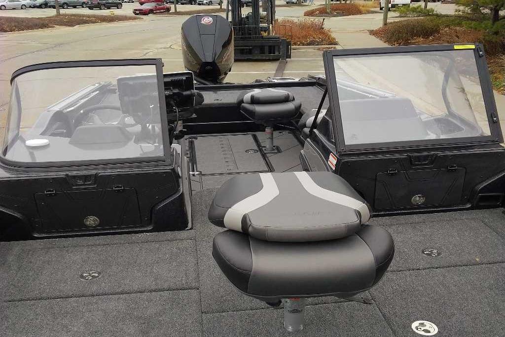 2026 Nitro ZV20 Pro boat interior with dual windshields and seating.