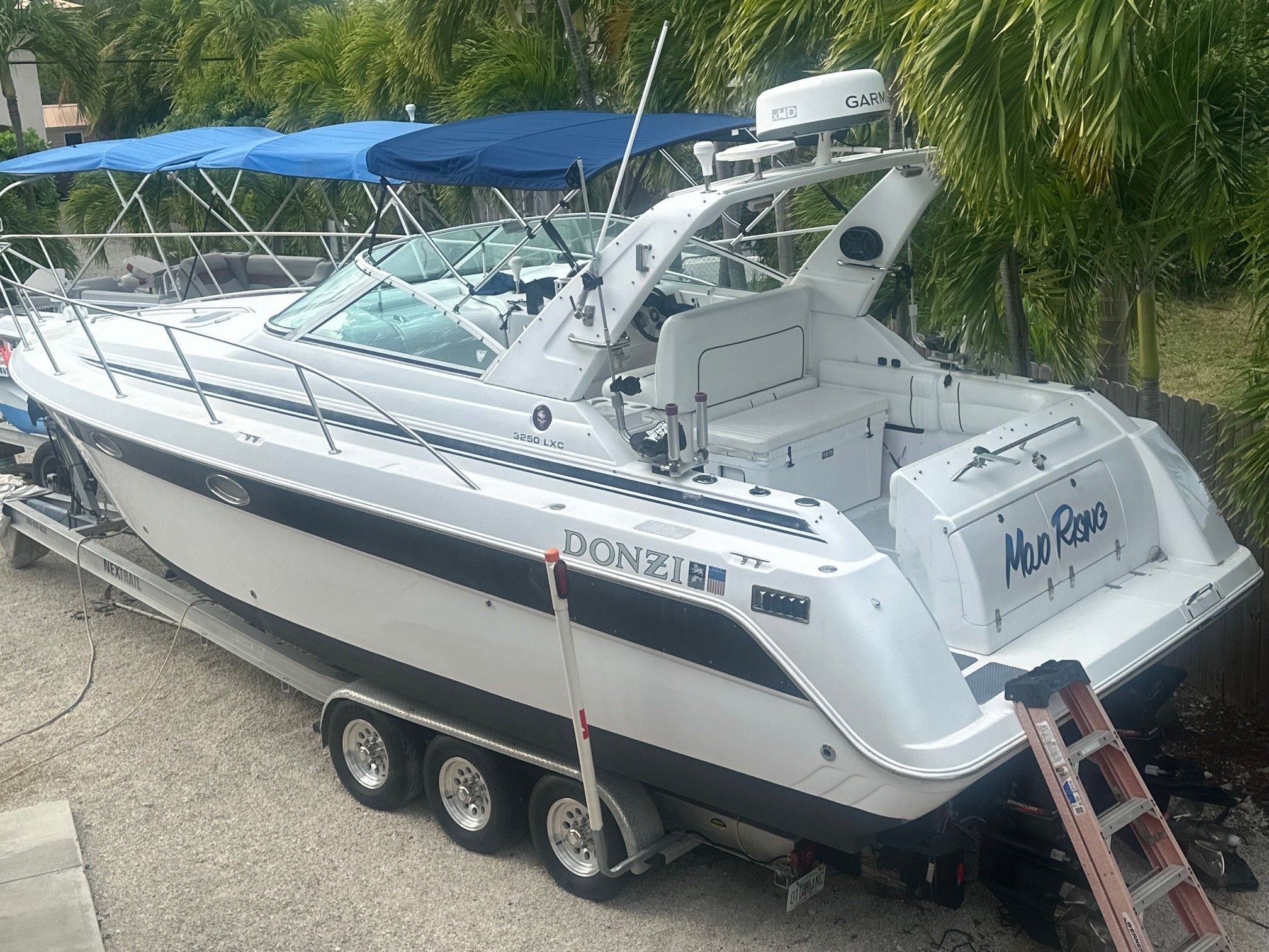 1999 Donzi 3250 LXC - 14