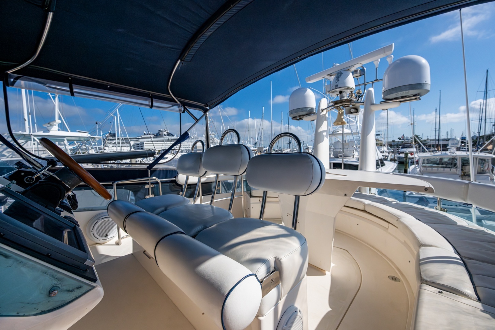 2000 Fairline Squadron 52 - Image 32