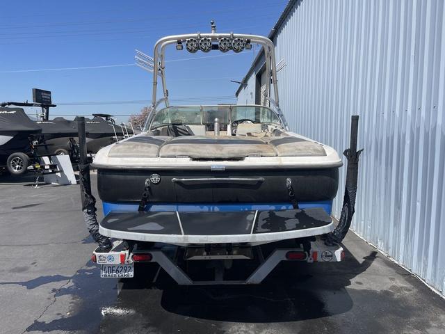2004 Moomba Mobius XLV - 12