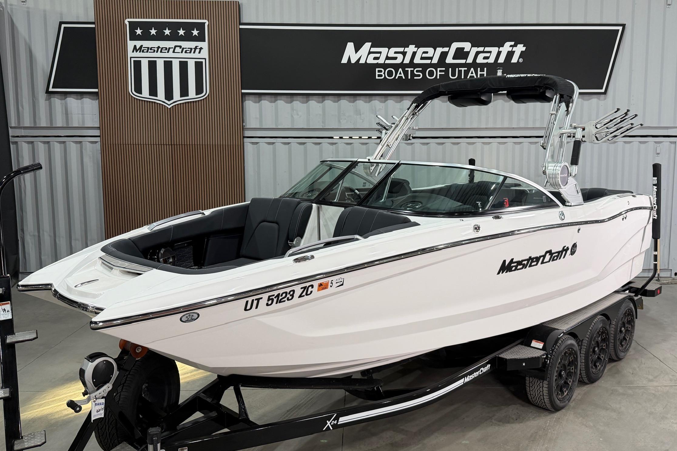 2021 MasterCraft X24