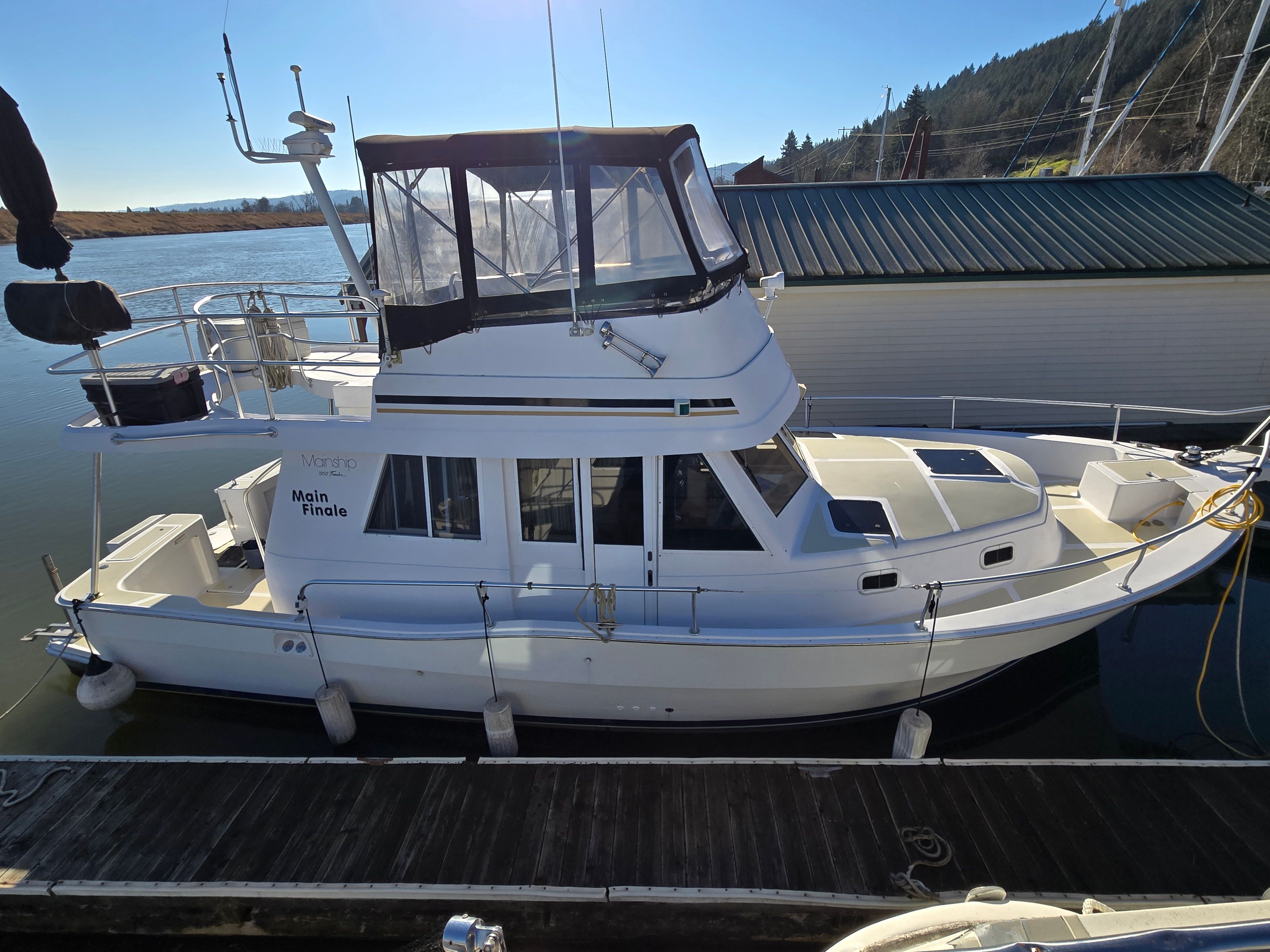 1999 Mainship 390 Trawler - 2