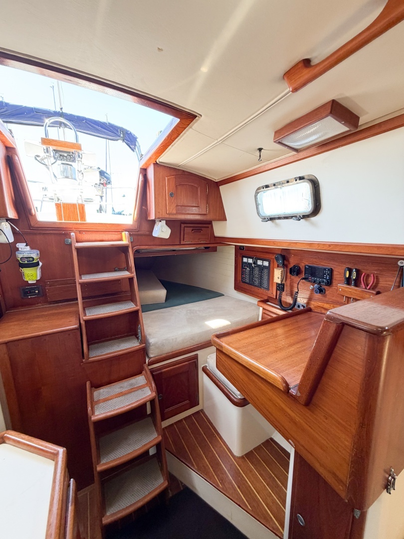 1998 Pacific Seacraft 37 - Image 32