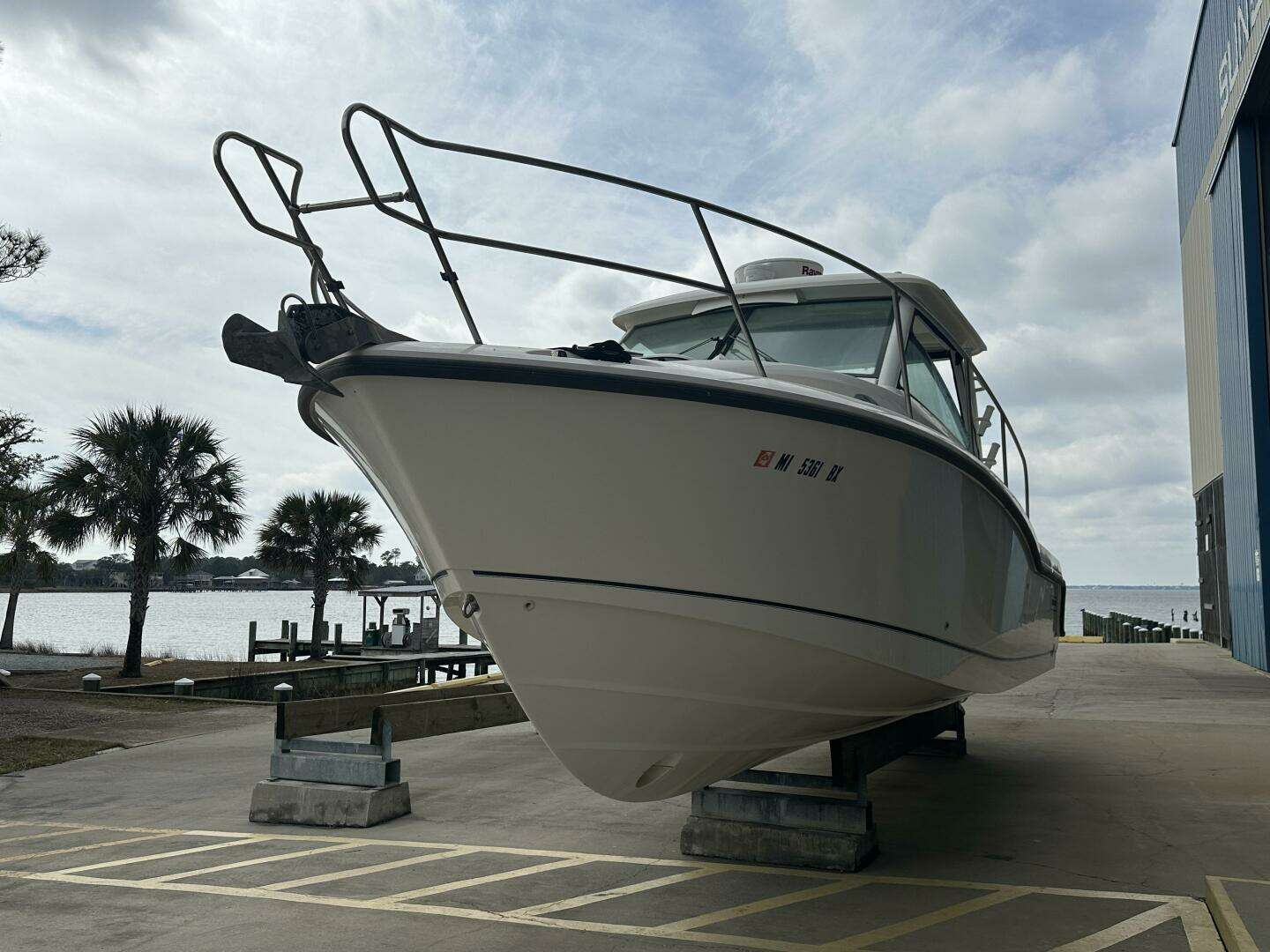 2016 Boston Whaler 315 Conquest - Image 4