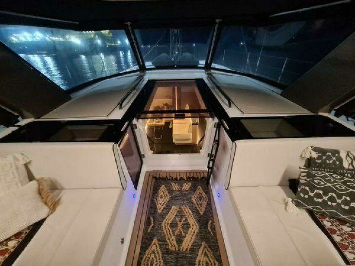 2022 Beneteau Oceanis Yacht 62 - Image 18