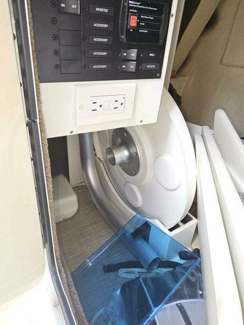 2018 Sea Ray 290 SDX - Image 15