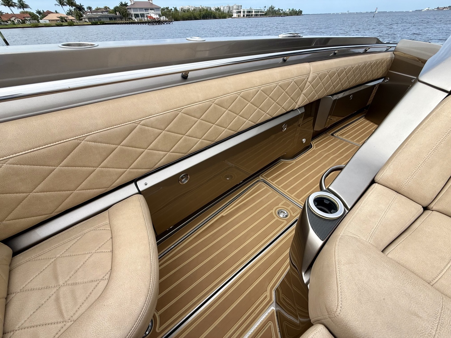 2020 Nor-Tech 550 SPORT CENTER CONSOLE - Image 59