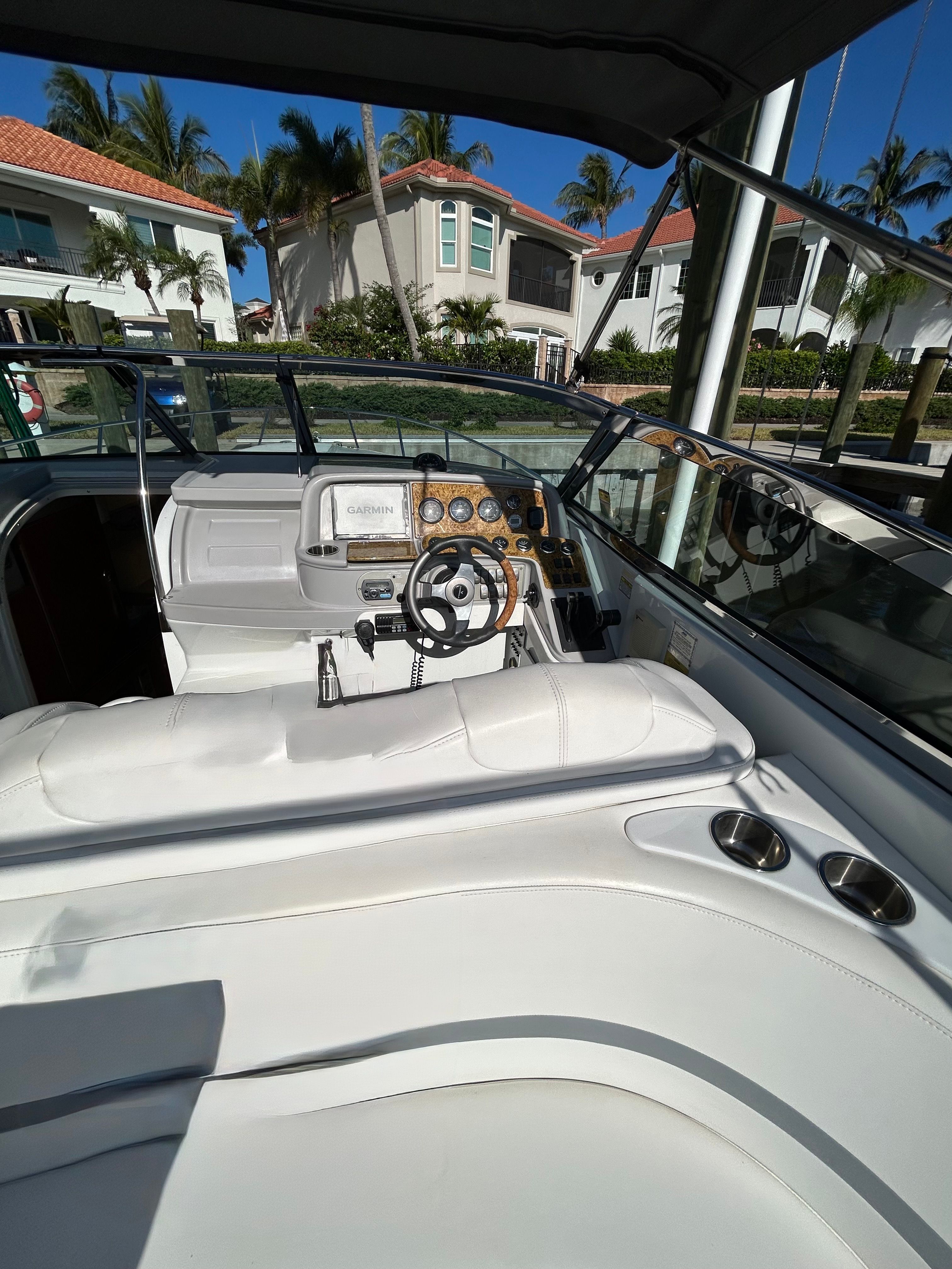 2007 Formula 330 Sun Sport - 23