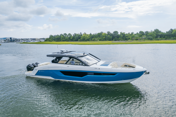 2026 Cruisers Yachts 50GLS OB