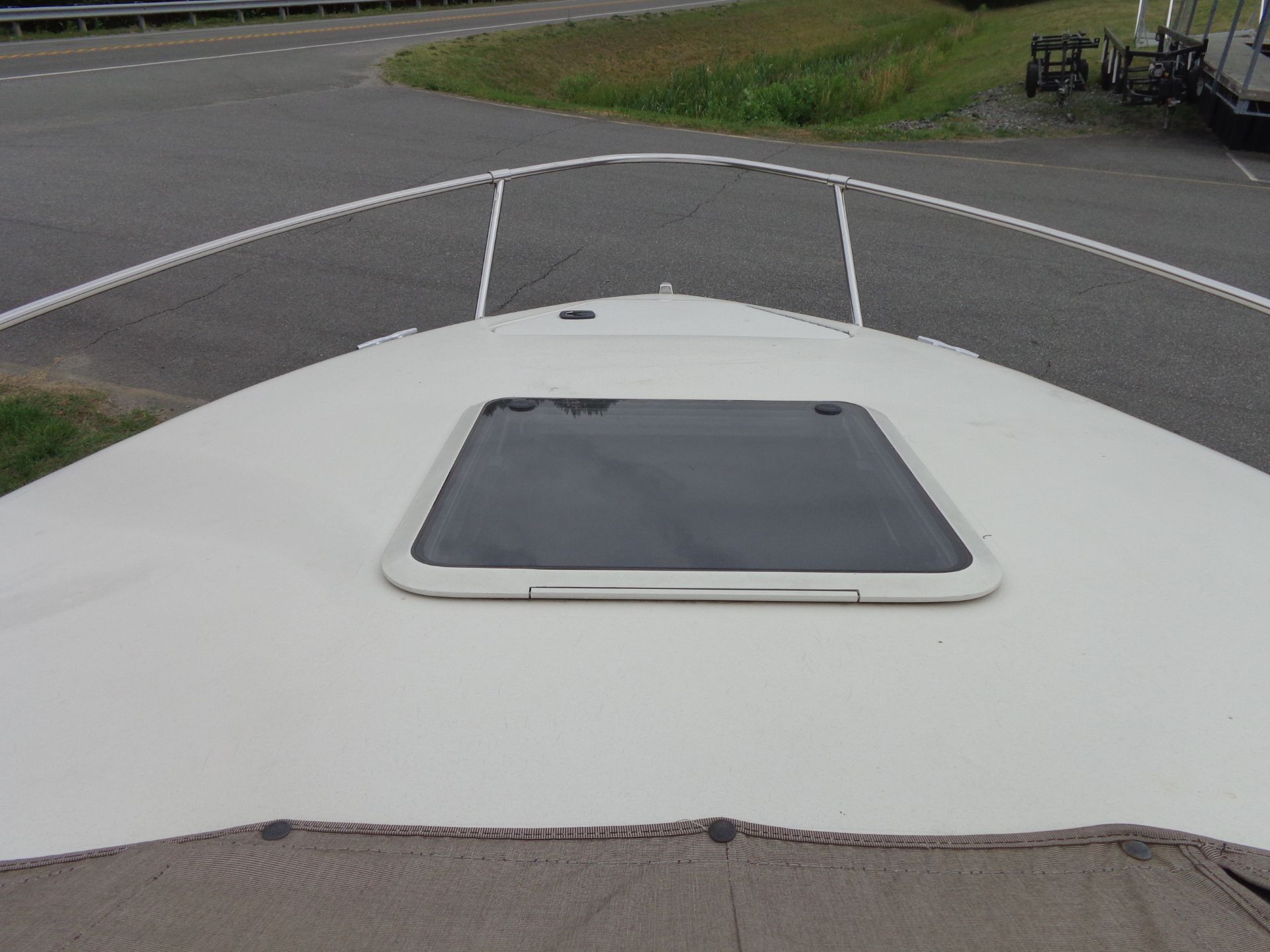 1999 Sea Ray Express Cruiser - 14