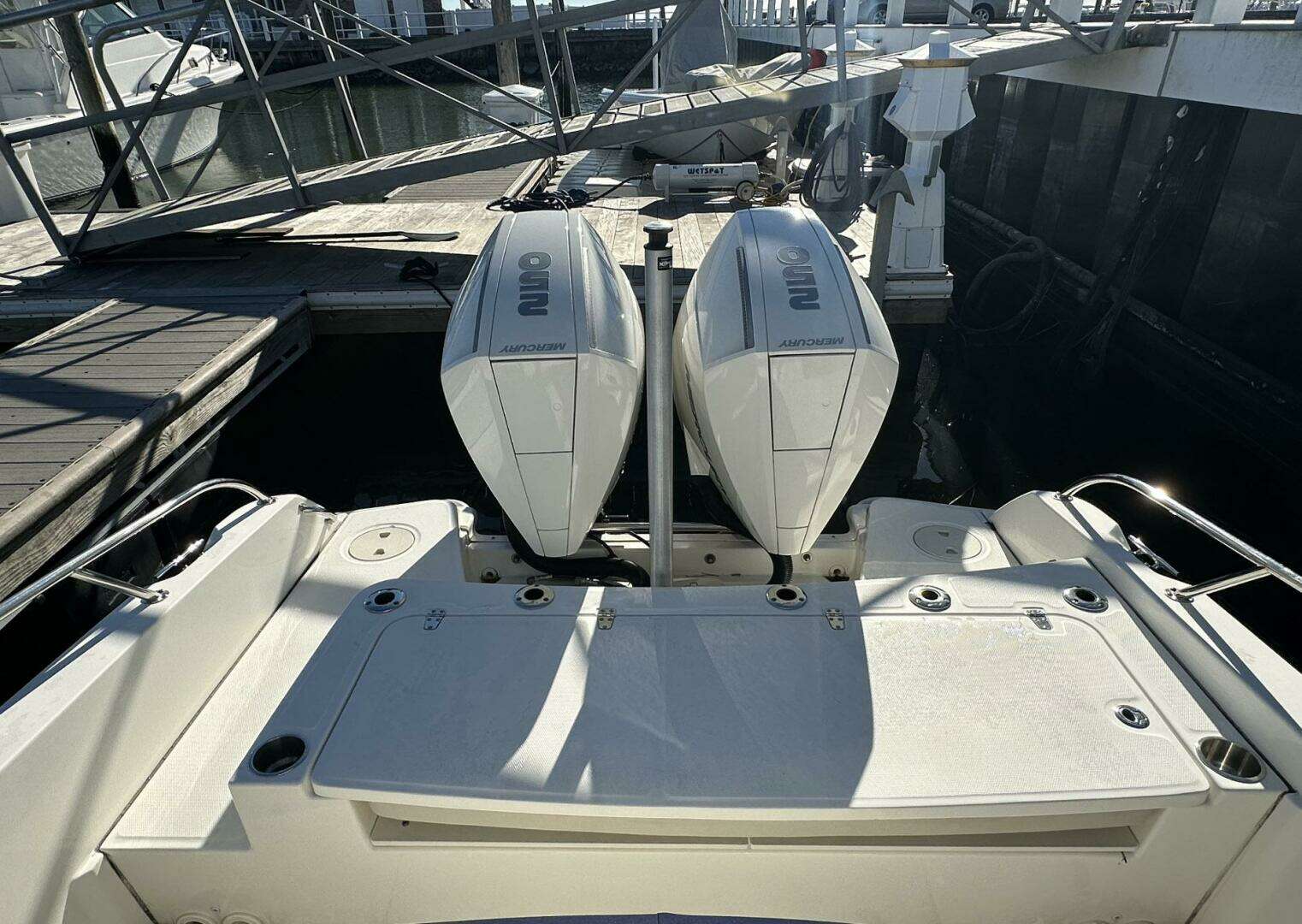 2022 Boston Whaler 270 Dauntless - Image 16