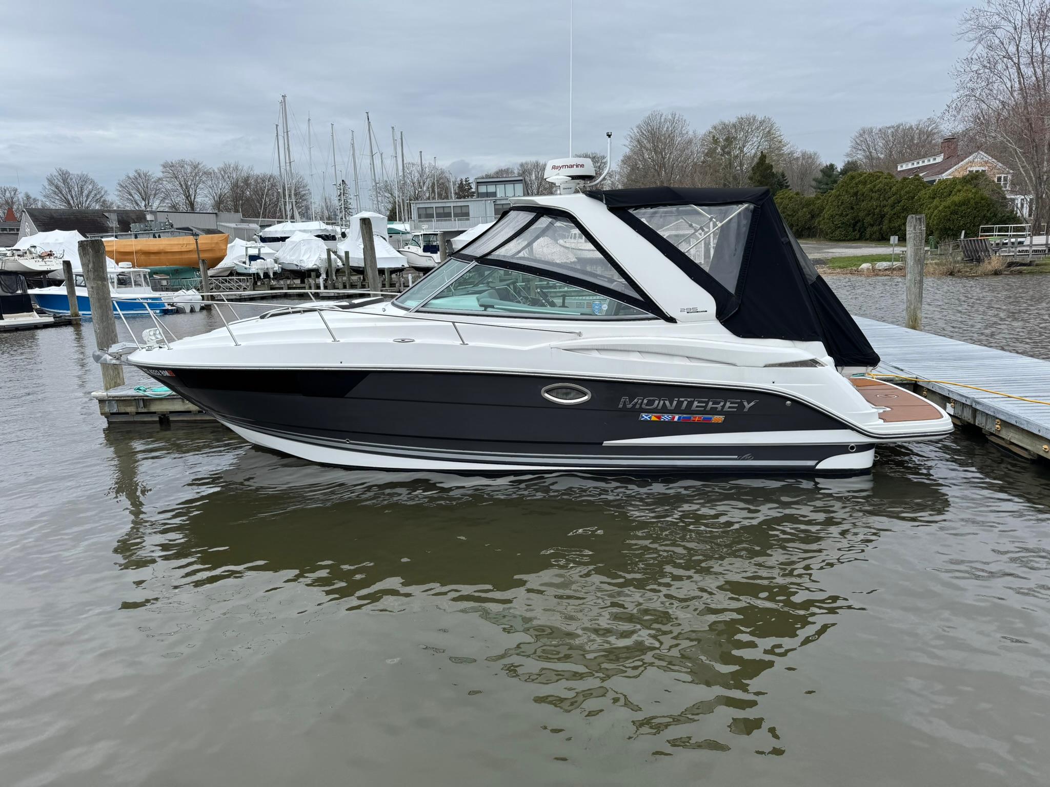 2020 Monterey 295 Sport Yacht