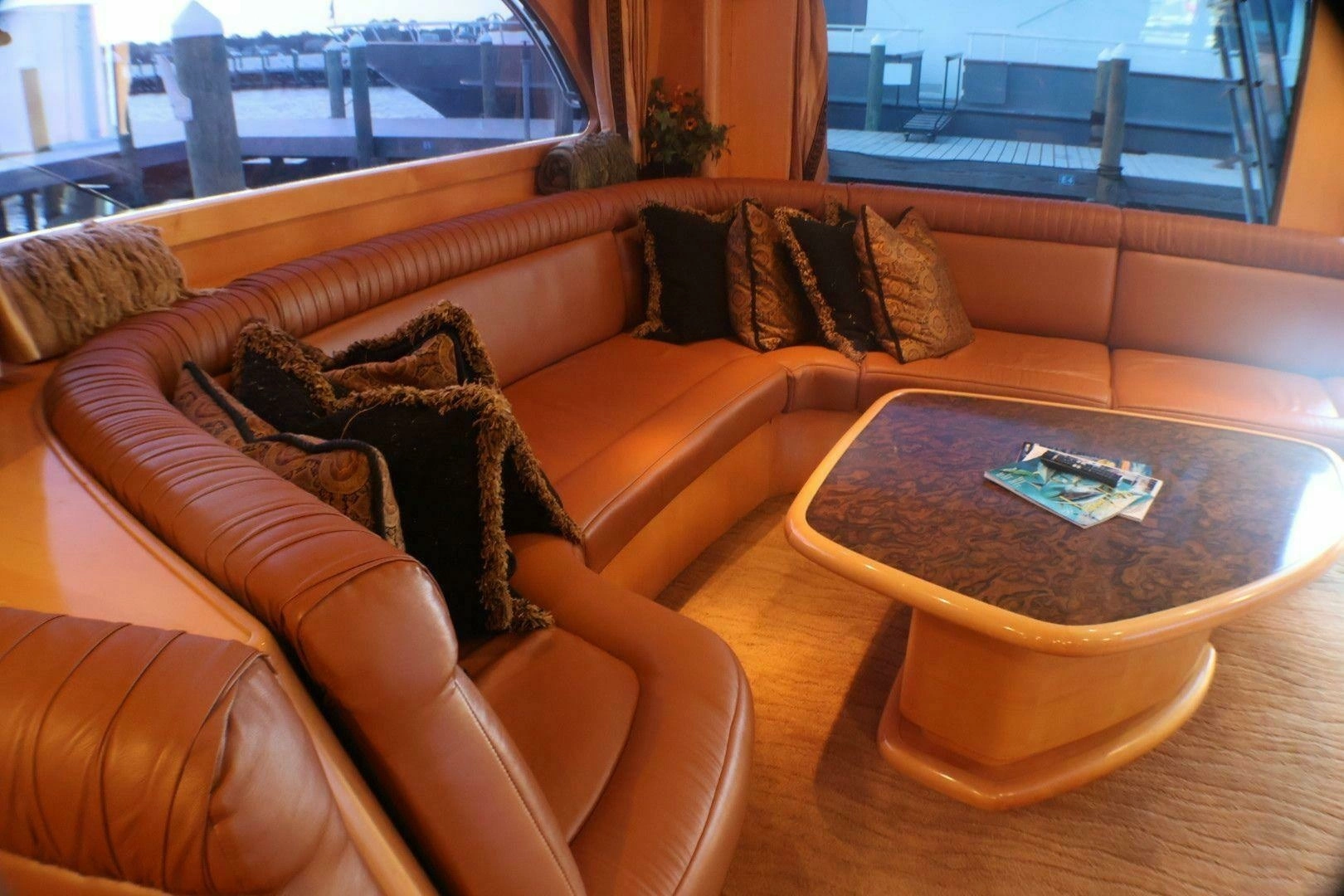 2001 Donzi 73 Sport Yacht - Image 9