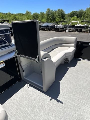 2026 Godfrey Marine Xperience 2286 SBX Sport Tube 27 In. Package - 11