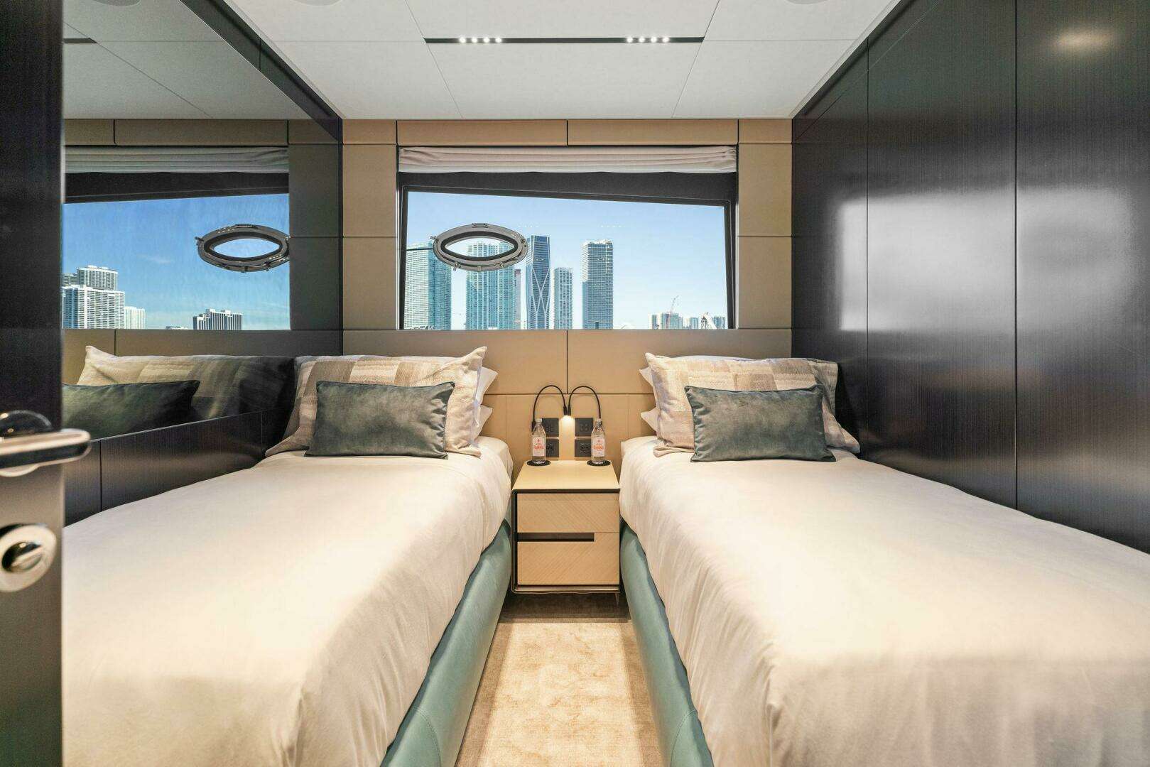 2023 Pershing GTX Motoryacht - Image 98