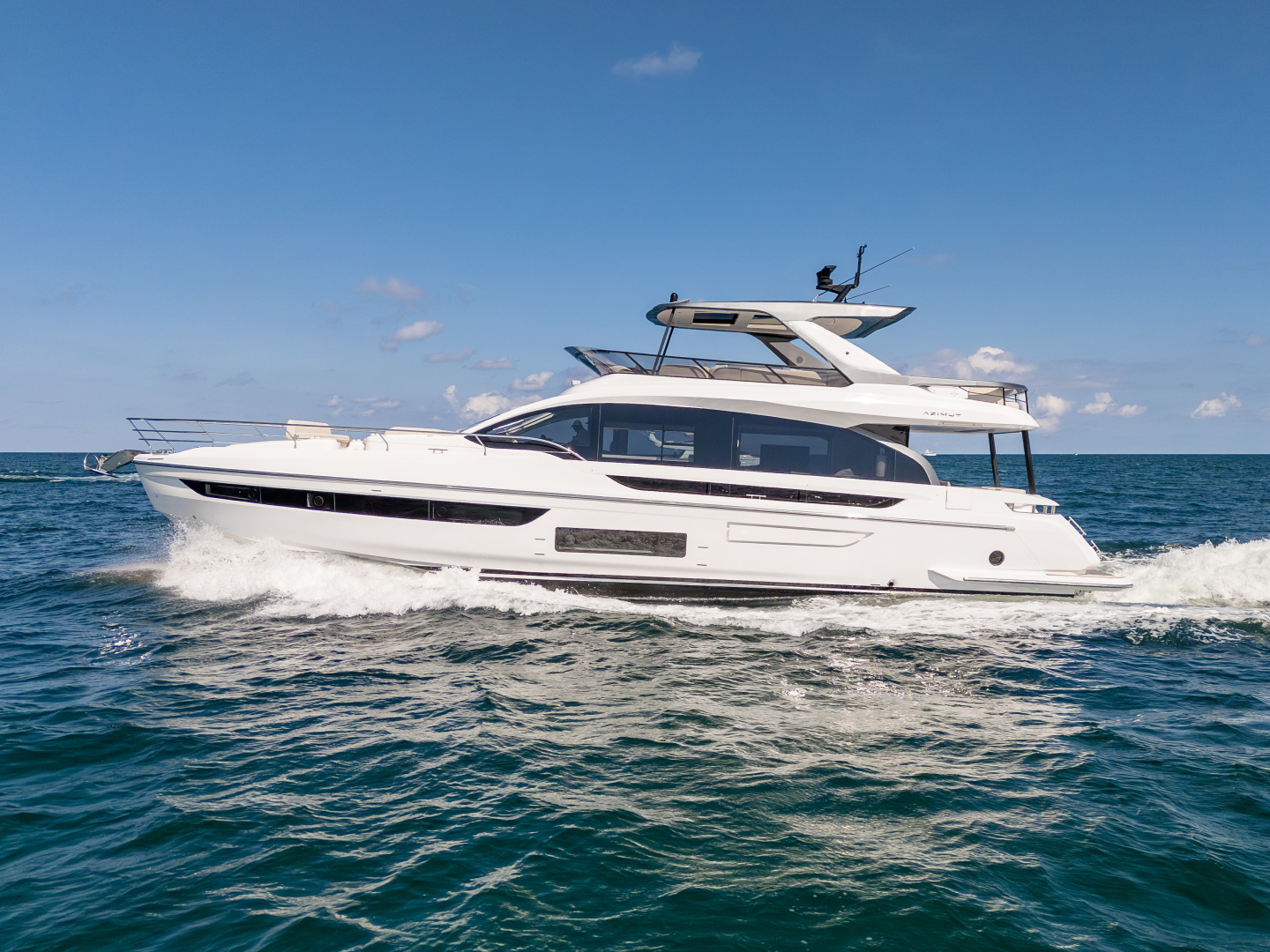 2026 Azimut Fly 72 - Image 5