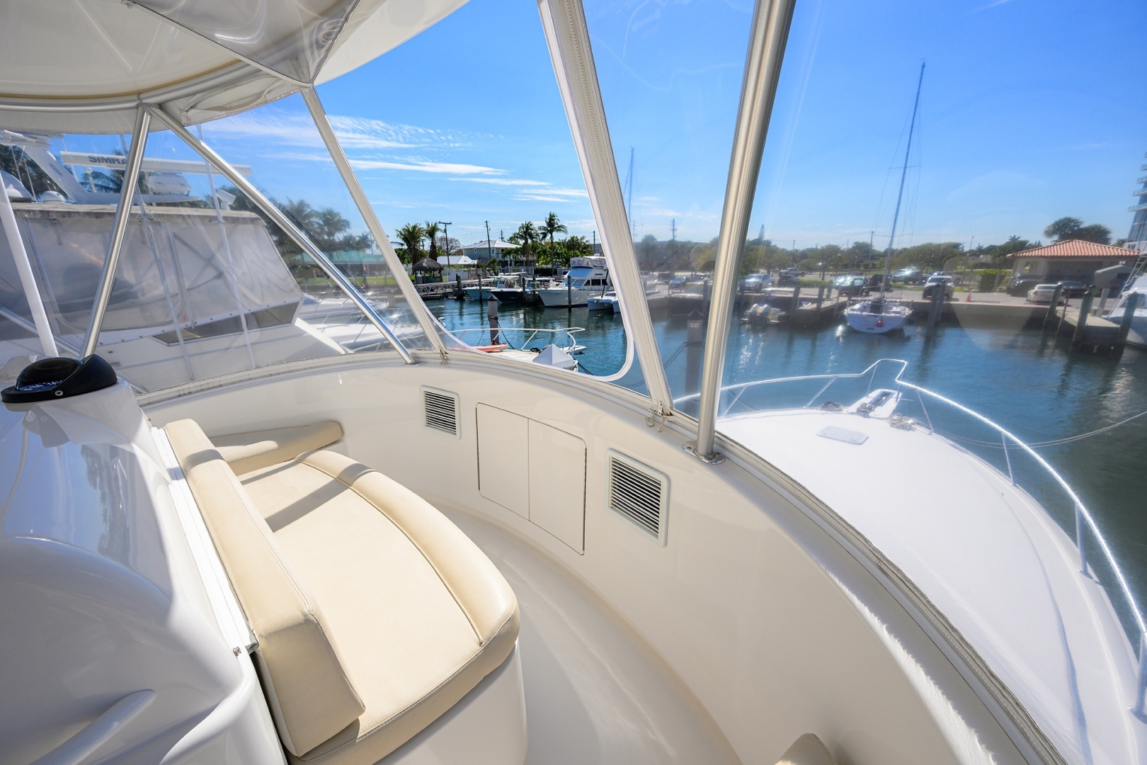 2015 Viking 42 Convertible - Image 29