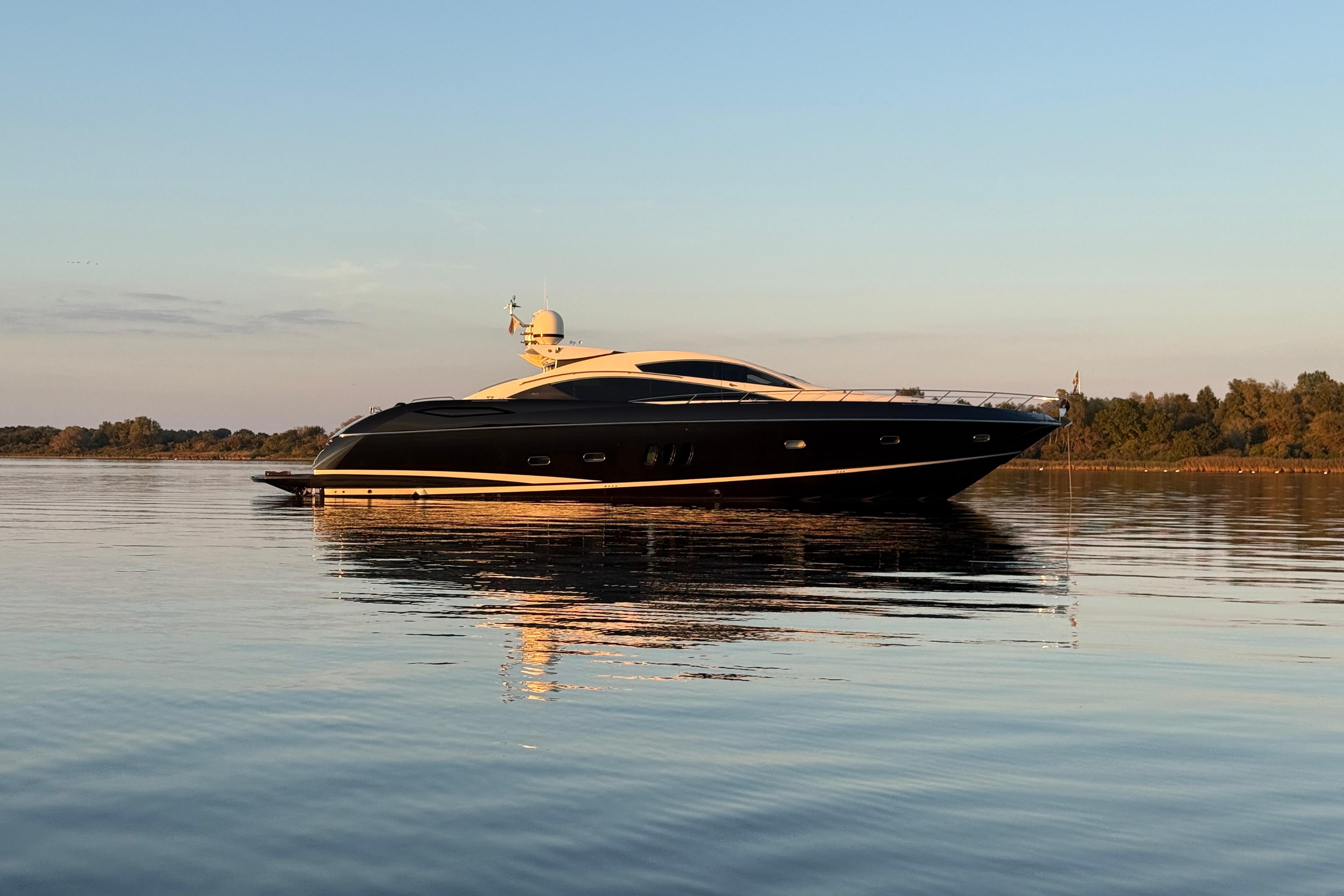 2008 Sunseeker Predator 82