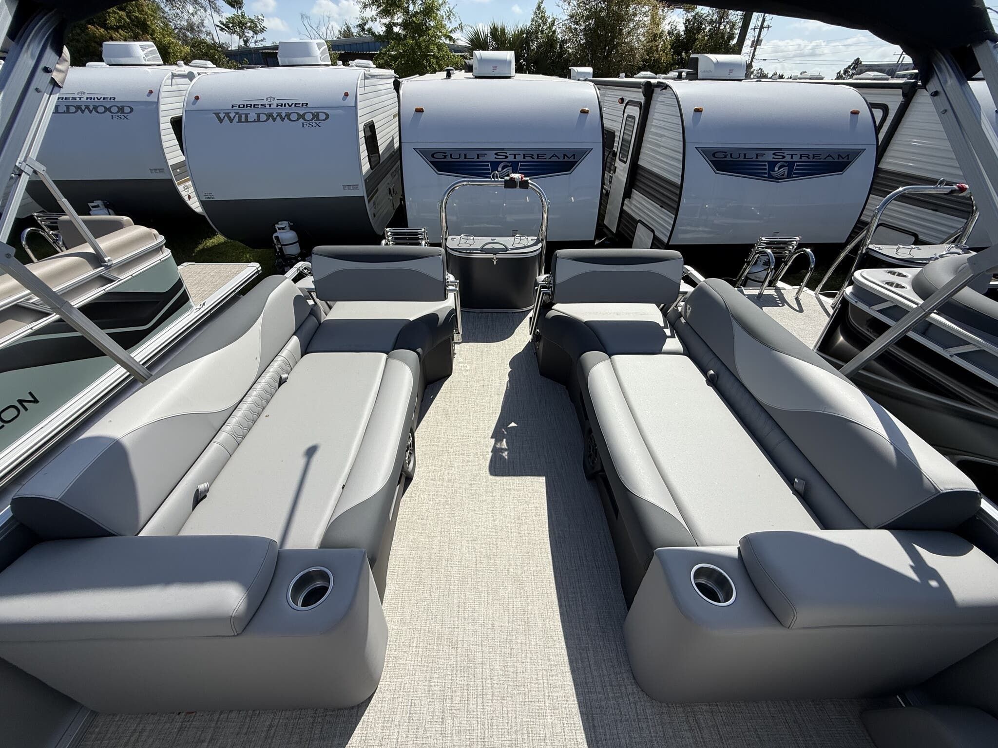 2026 Avalon LSZ 25 QUAD LOUNGER-TRITOON 200HP - 3