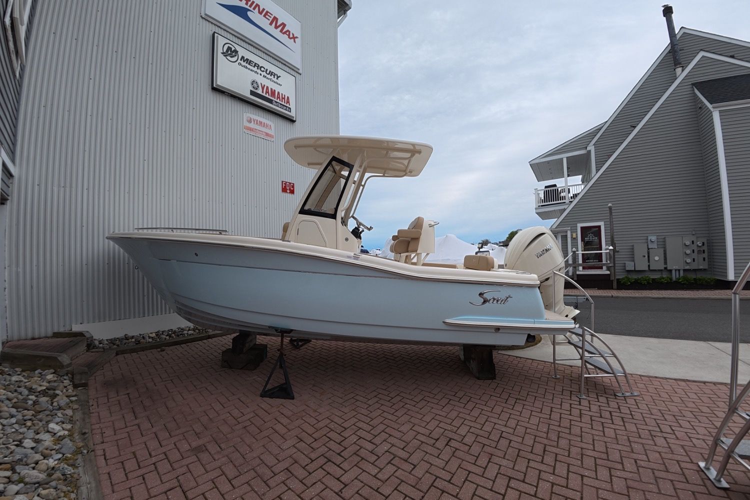 2026 Scout 240 XSF