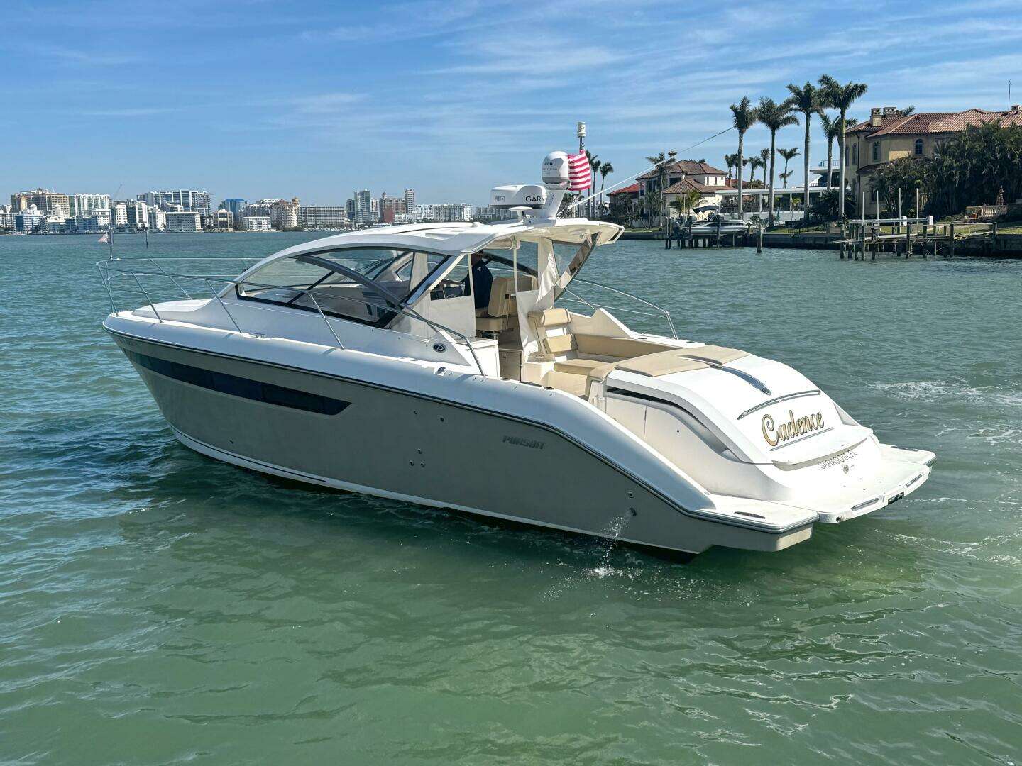 2015 Pursuit 365i Sport Coupe - Image 3